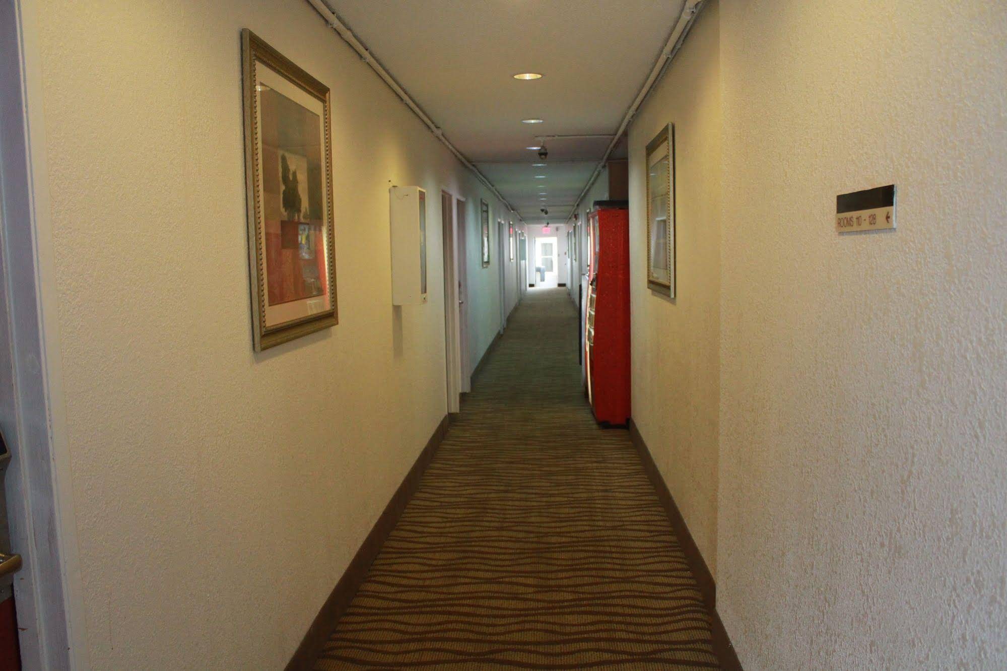 Royal Inn