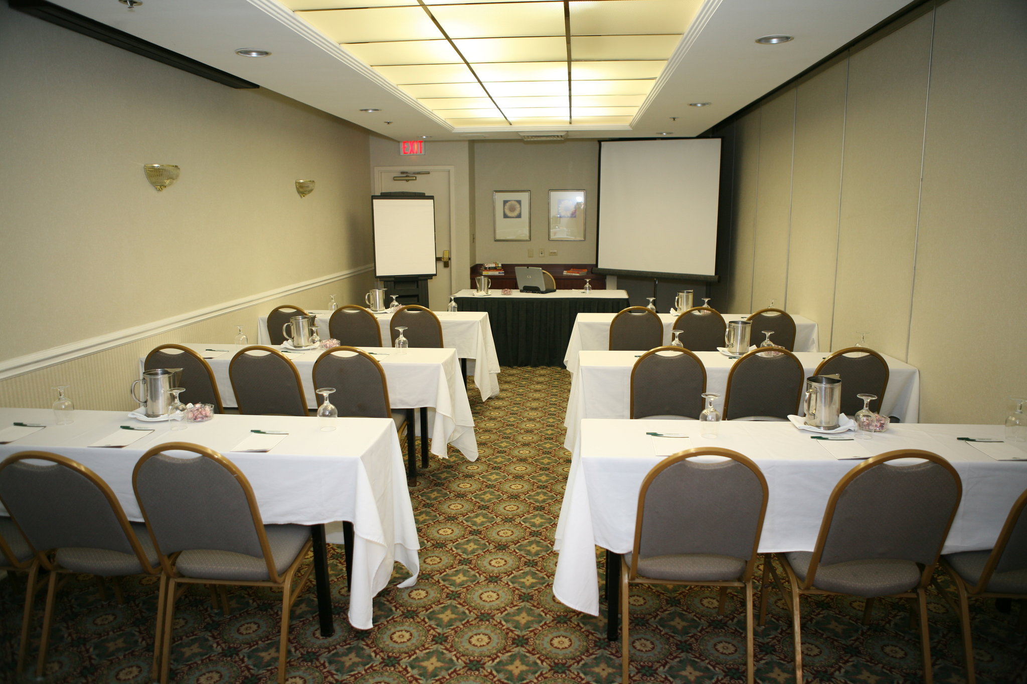Holiday Inn Express Naperville