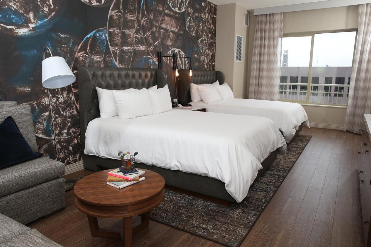 Hotel Indigo Naperville Riverwalk