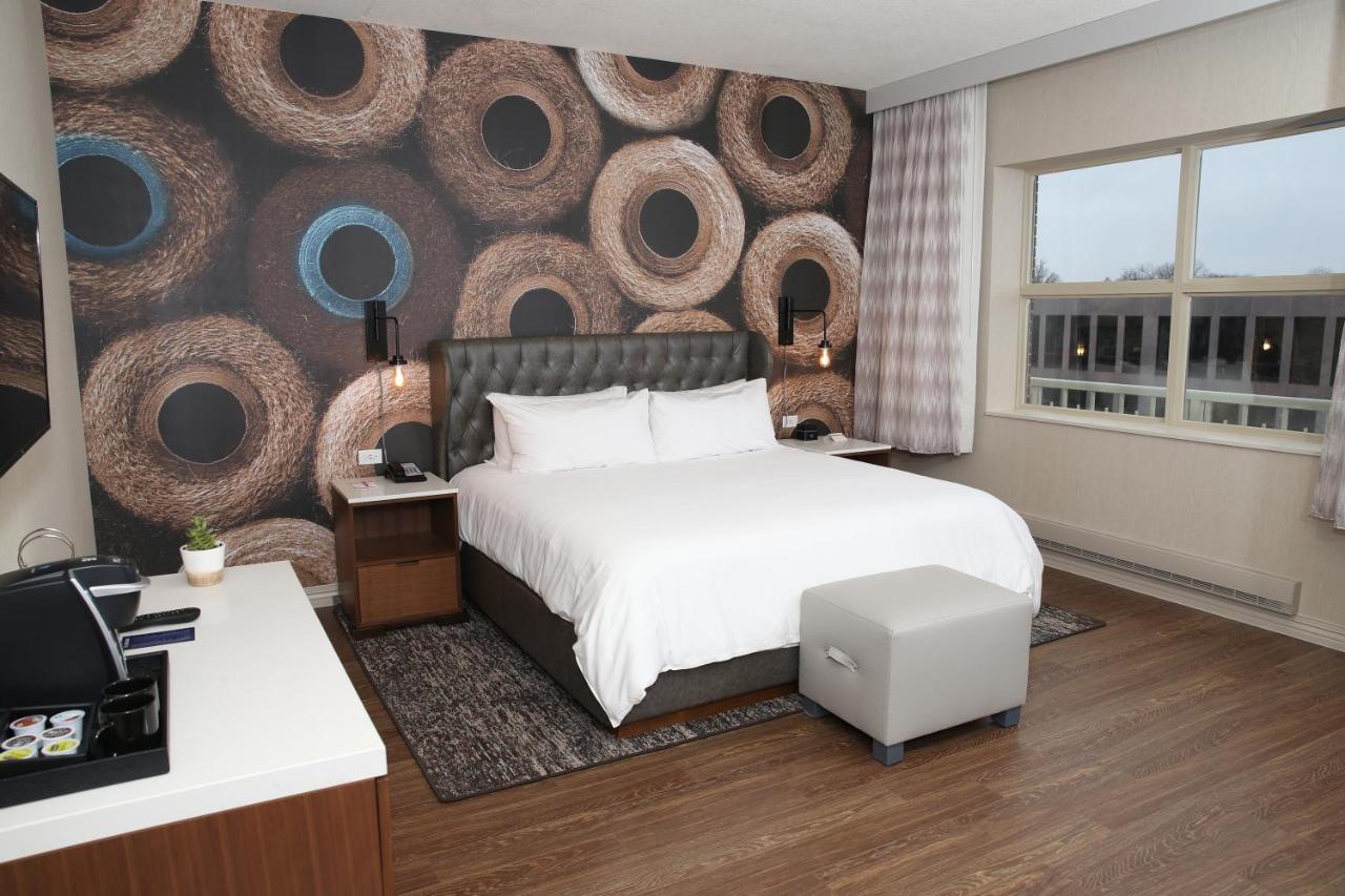 Hotel Indigo Naperville Riverwalk
