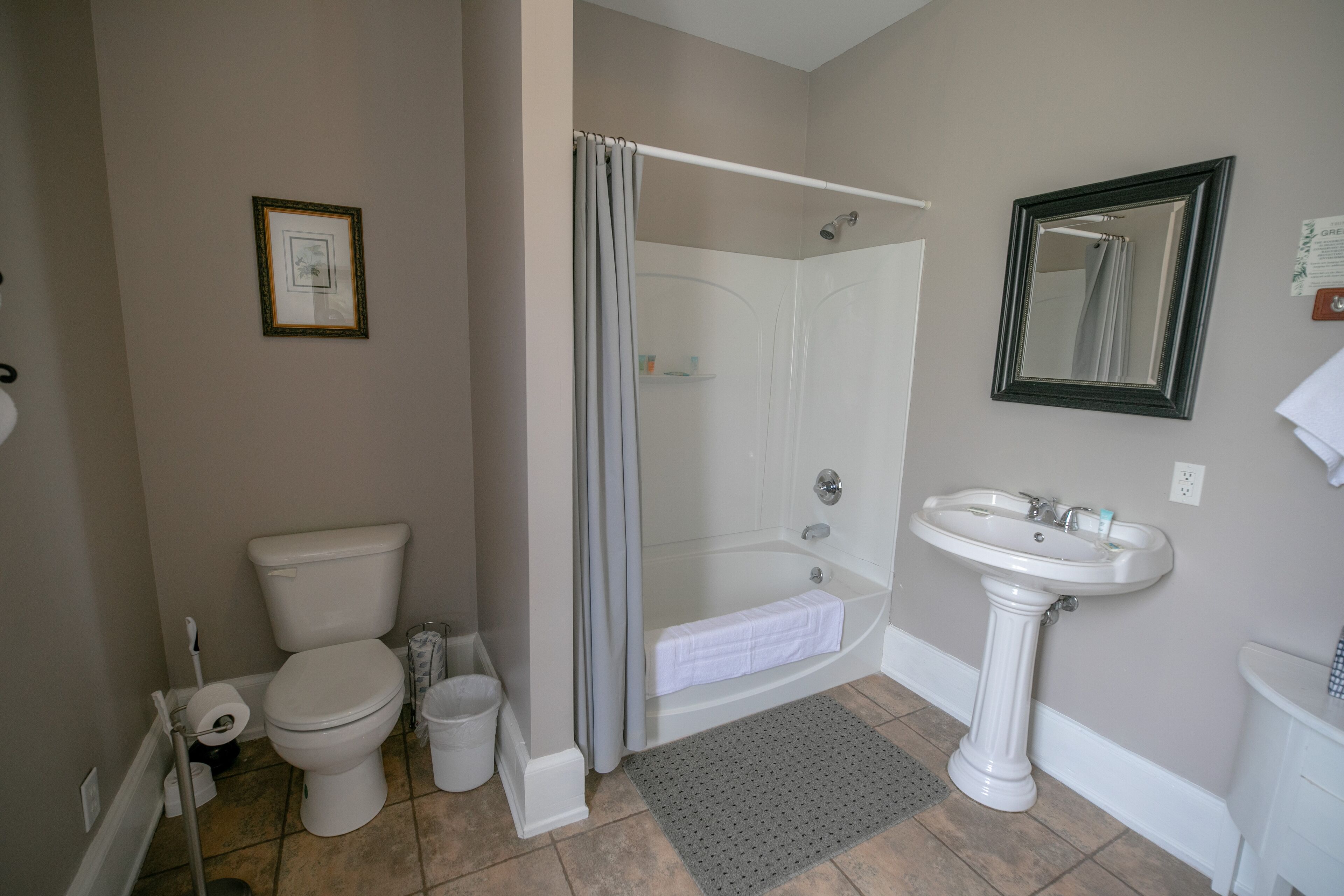 Nauvoo Temple House Hotel