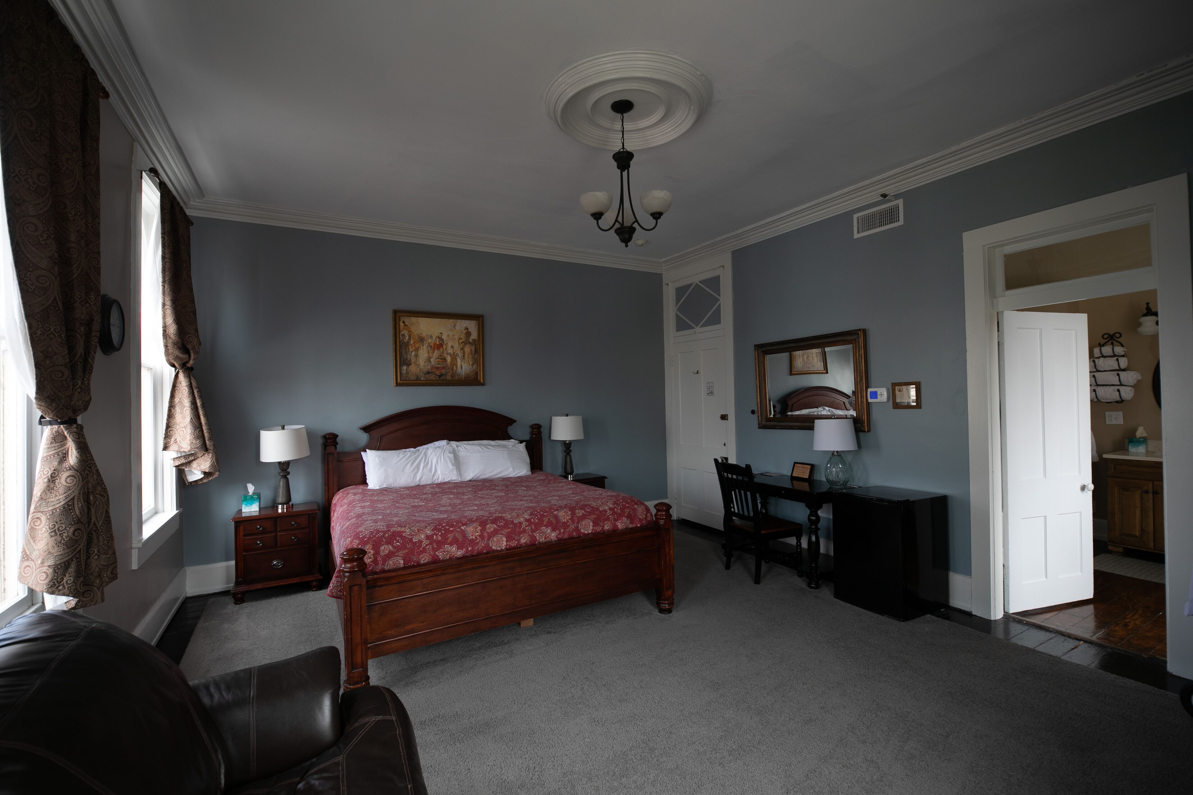 Nauvoo Temple House Hotel