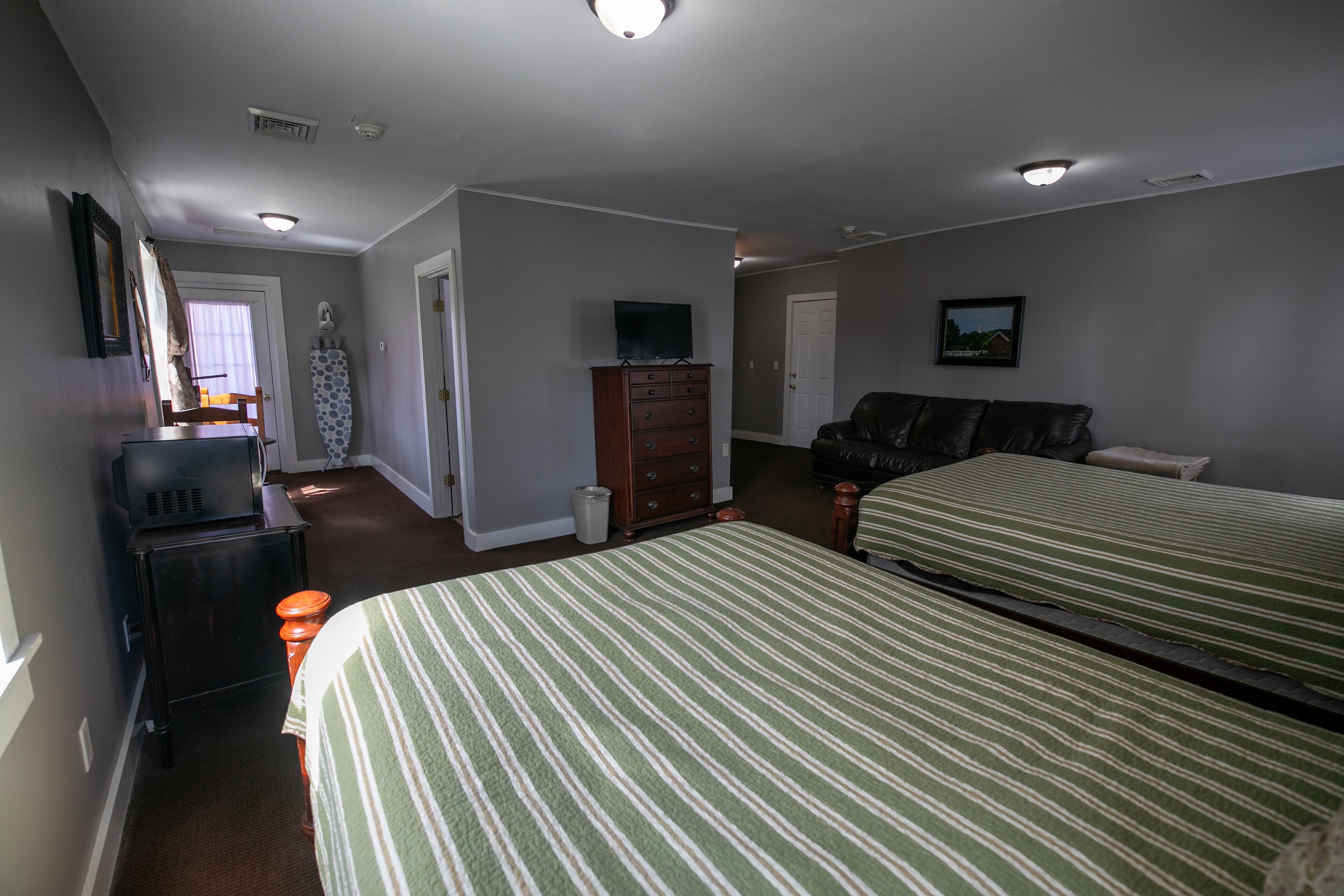 Nauvoo Temple House Hotel