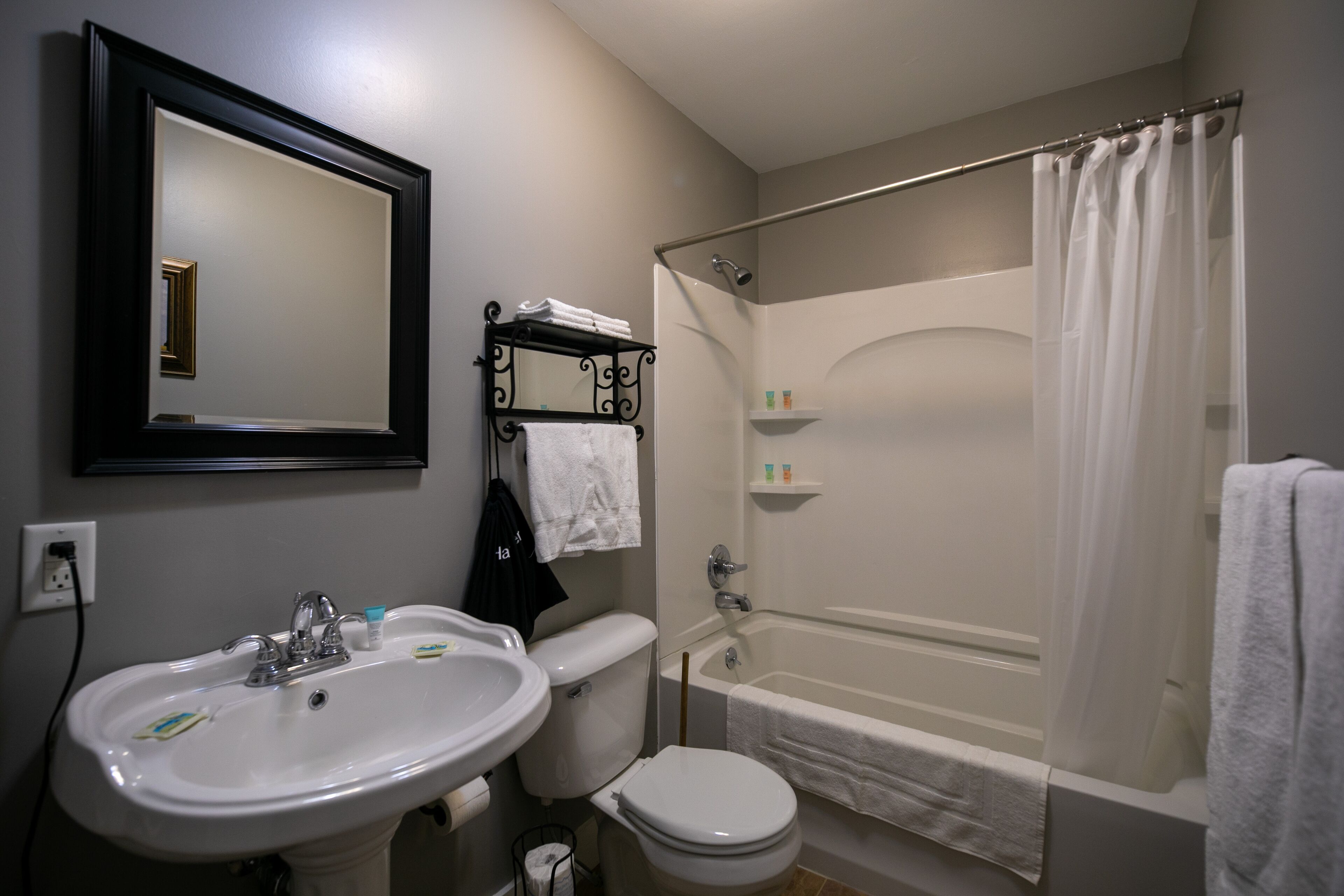 Nauvoo Temple House Hotel
