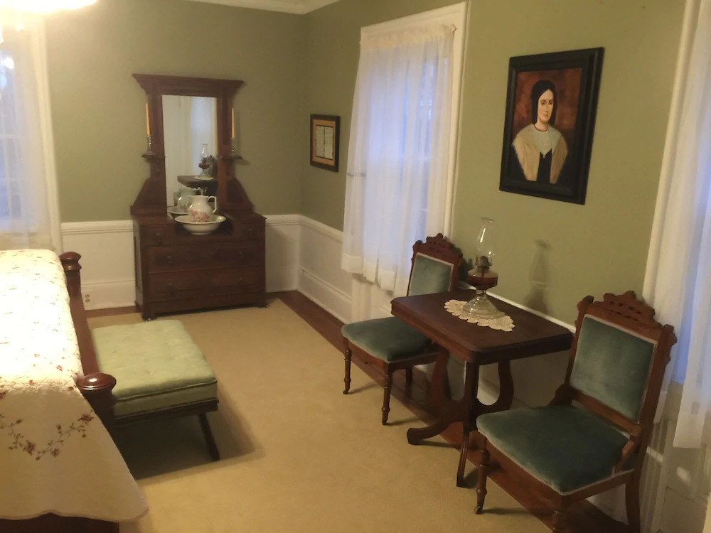 Willard Richards Inn