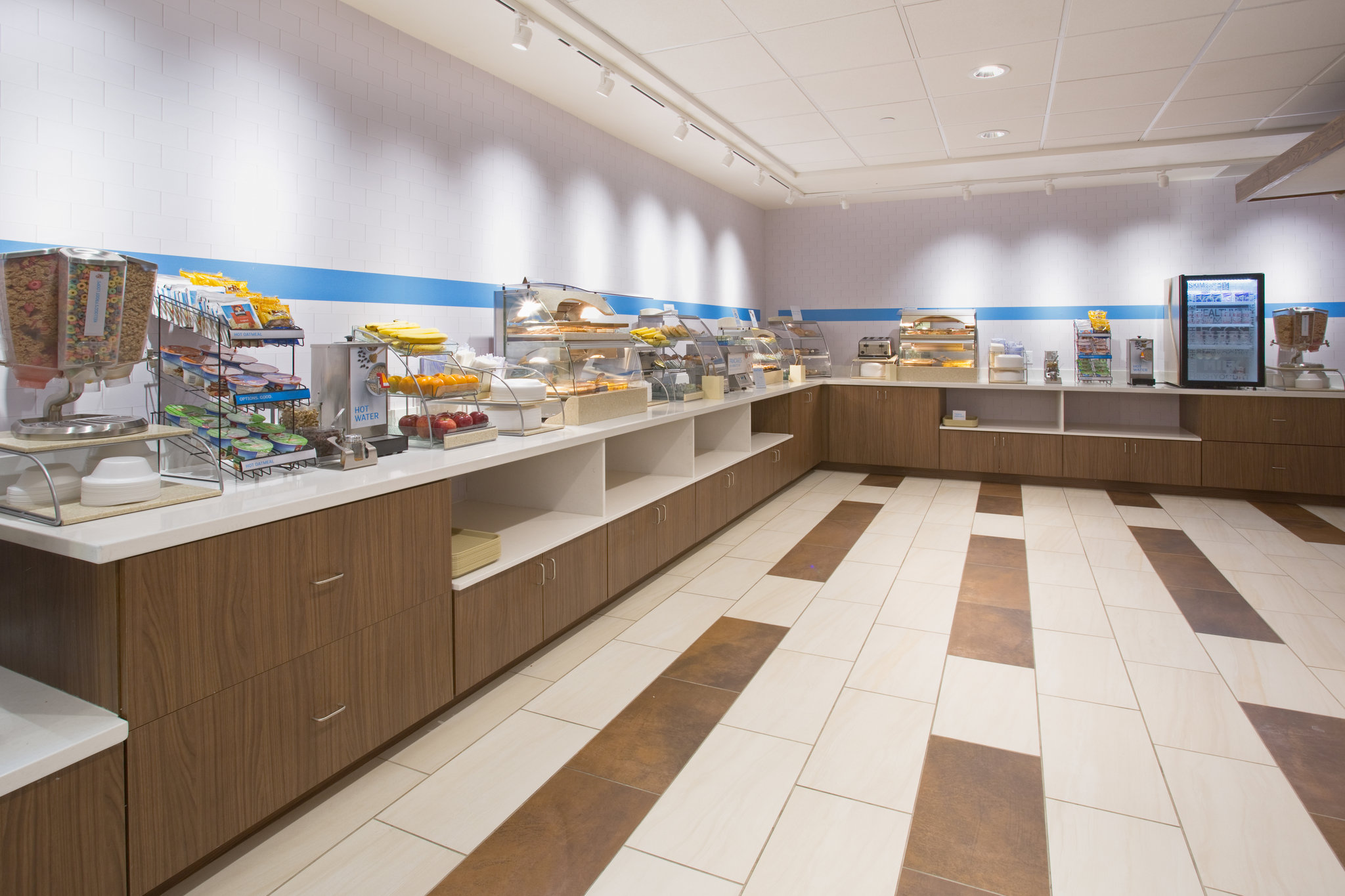 Holiday Inn Express & Suites Chicago North Shore - Niles