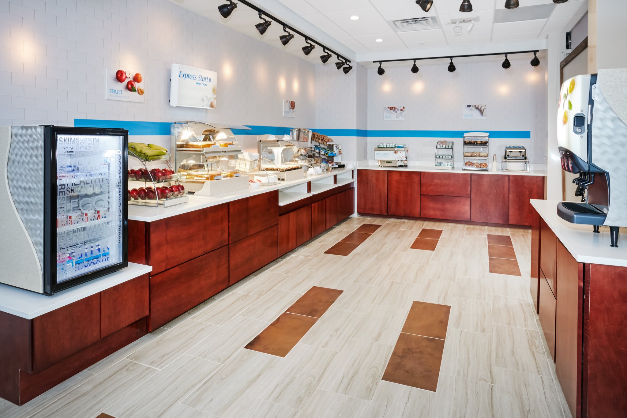 Holiday Inn Express & Suites Chicago North Shore - Niles