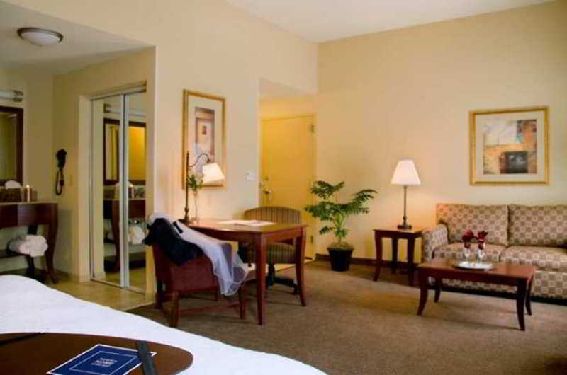 Hampton Inn & Suites Bloomington-Normal