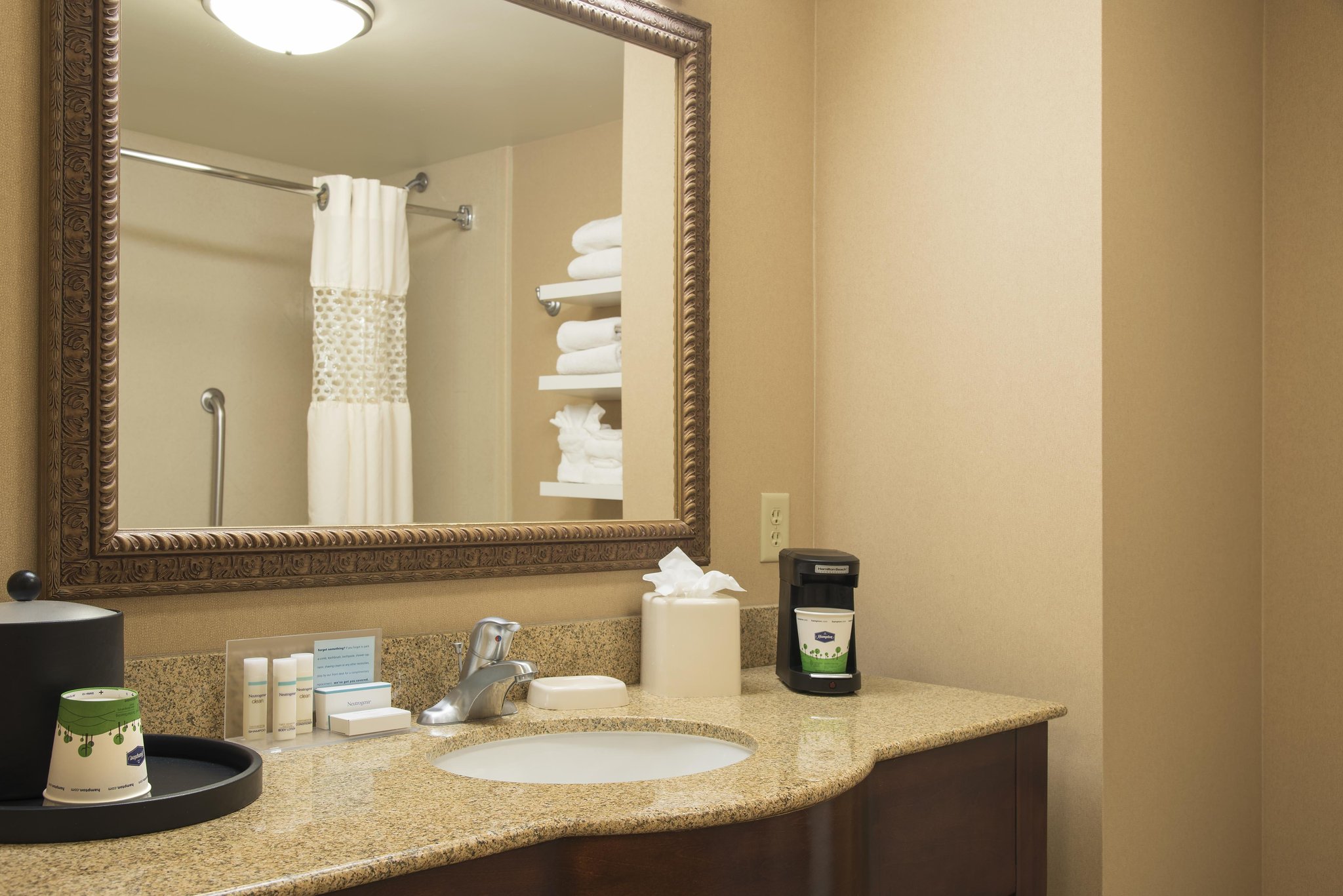 Hampton Inn & Suites Bloomington-Normal