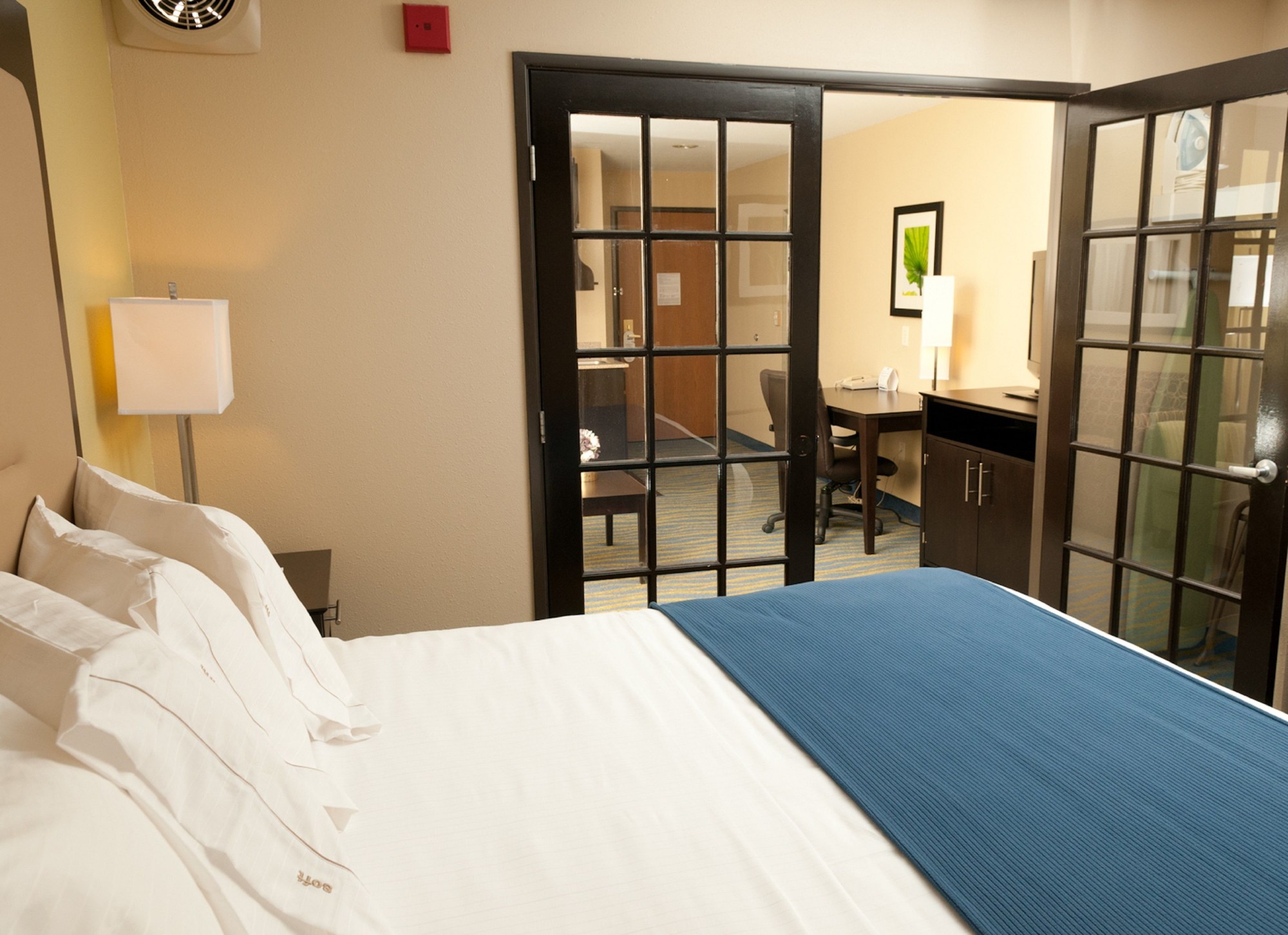 Holiday Inn Express Hotel & Suites Bloomington - Normal