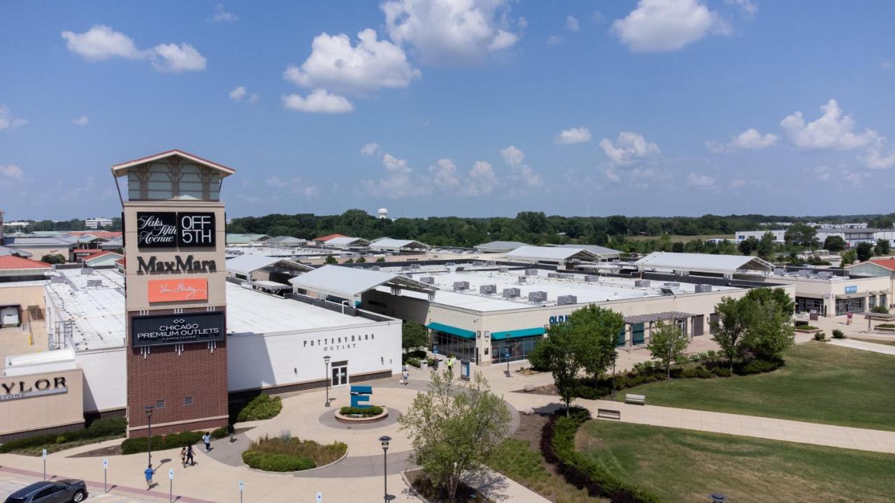 HomeTowne Studios by Red Roof Chicago - N Aurora/ Naperville