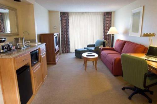 Hilton Chicago/Oak Brook Suites