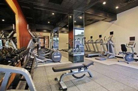 Hilton Chicago/Oak Brook Suites
