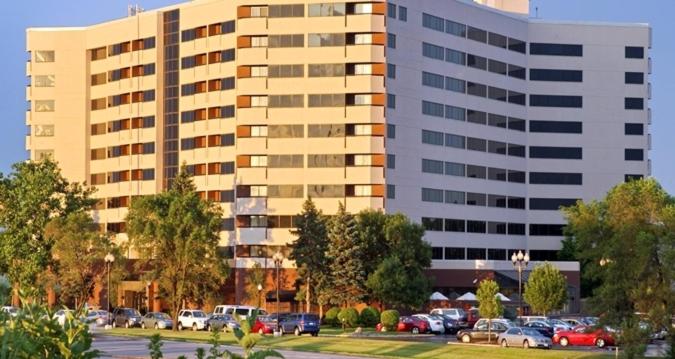 Hilton Chicago/Oak Brook Suites