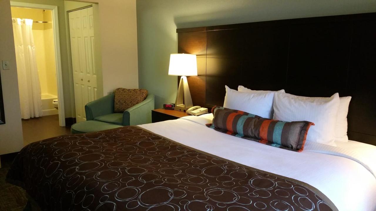 Staybridge Suites Chicago - Oakbrook Terrace