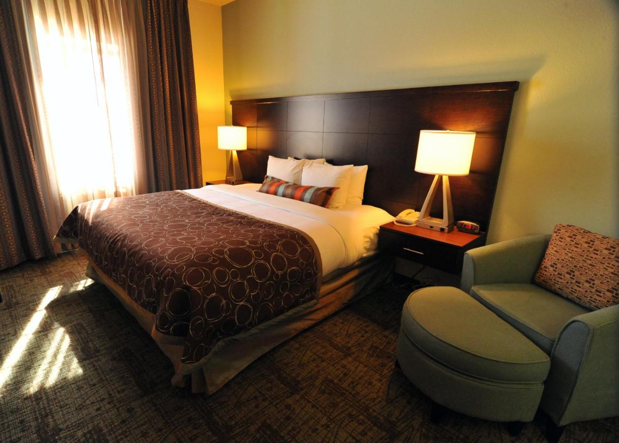 Staybridge Suites Chicago - Oakbrook Terrace