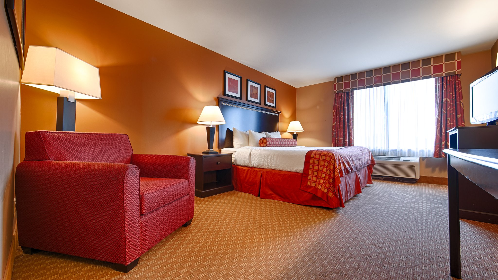 Spark by Hilton Oak Forest
