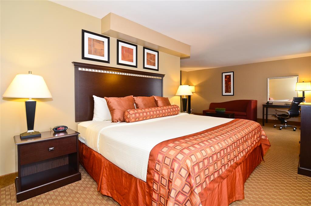 Spark by Hilton Oak Forest