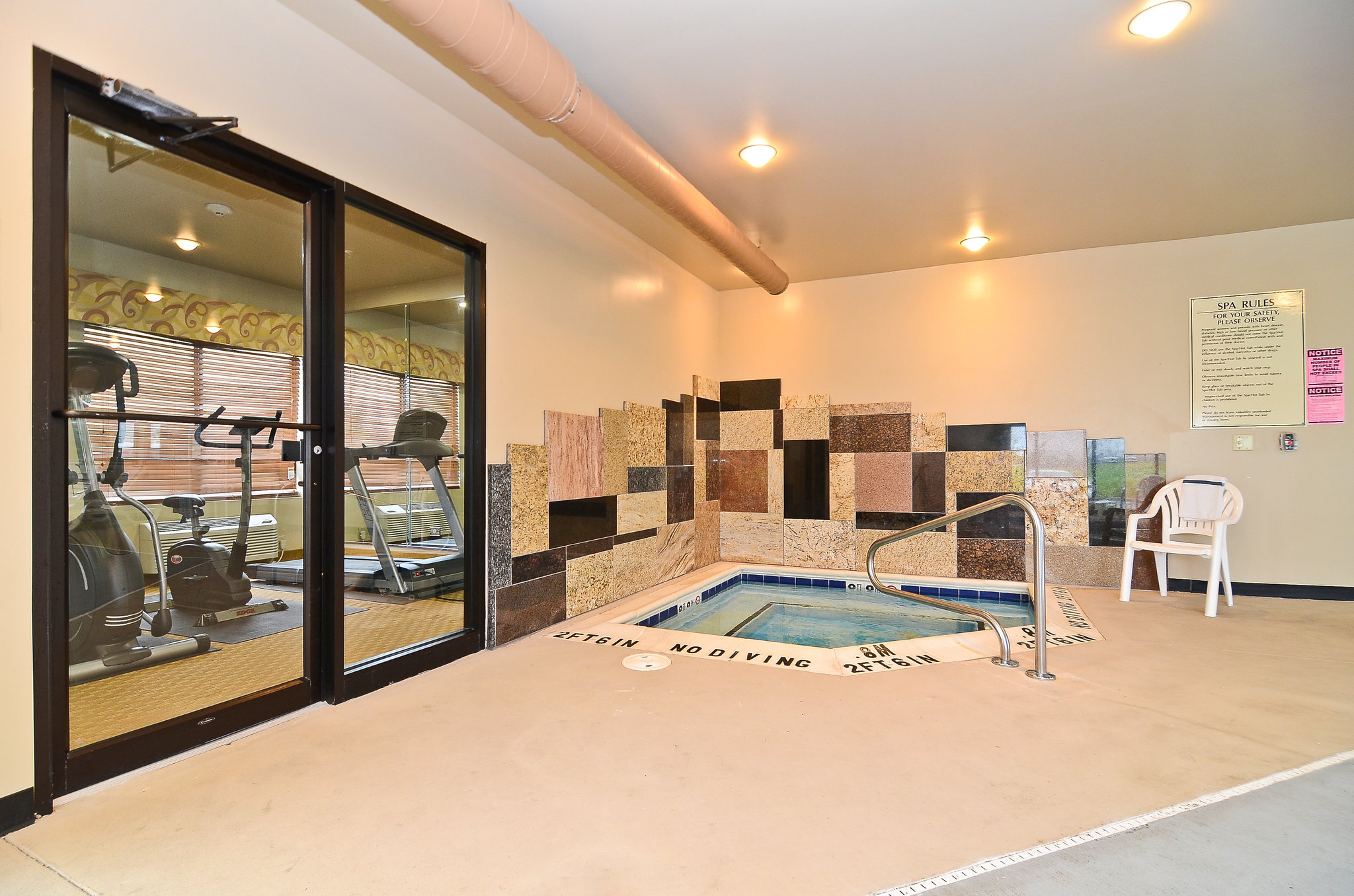 Spark by Hilton Oak Forest