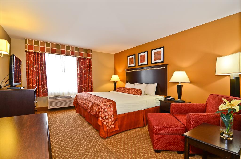 Spark by Hilton Oak Forest