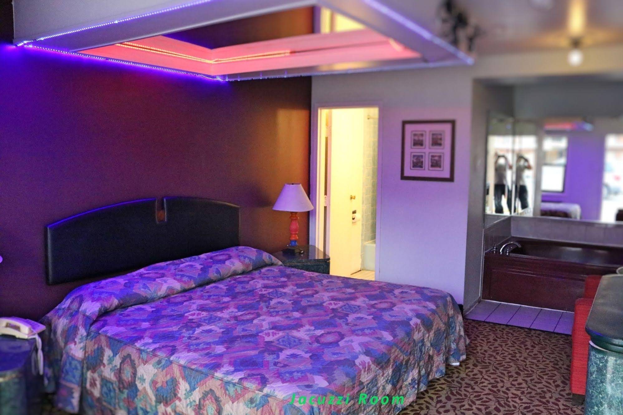 Miami Inn & Suites