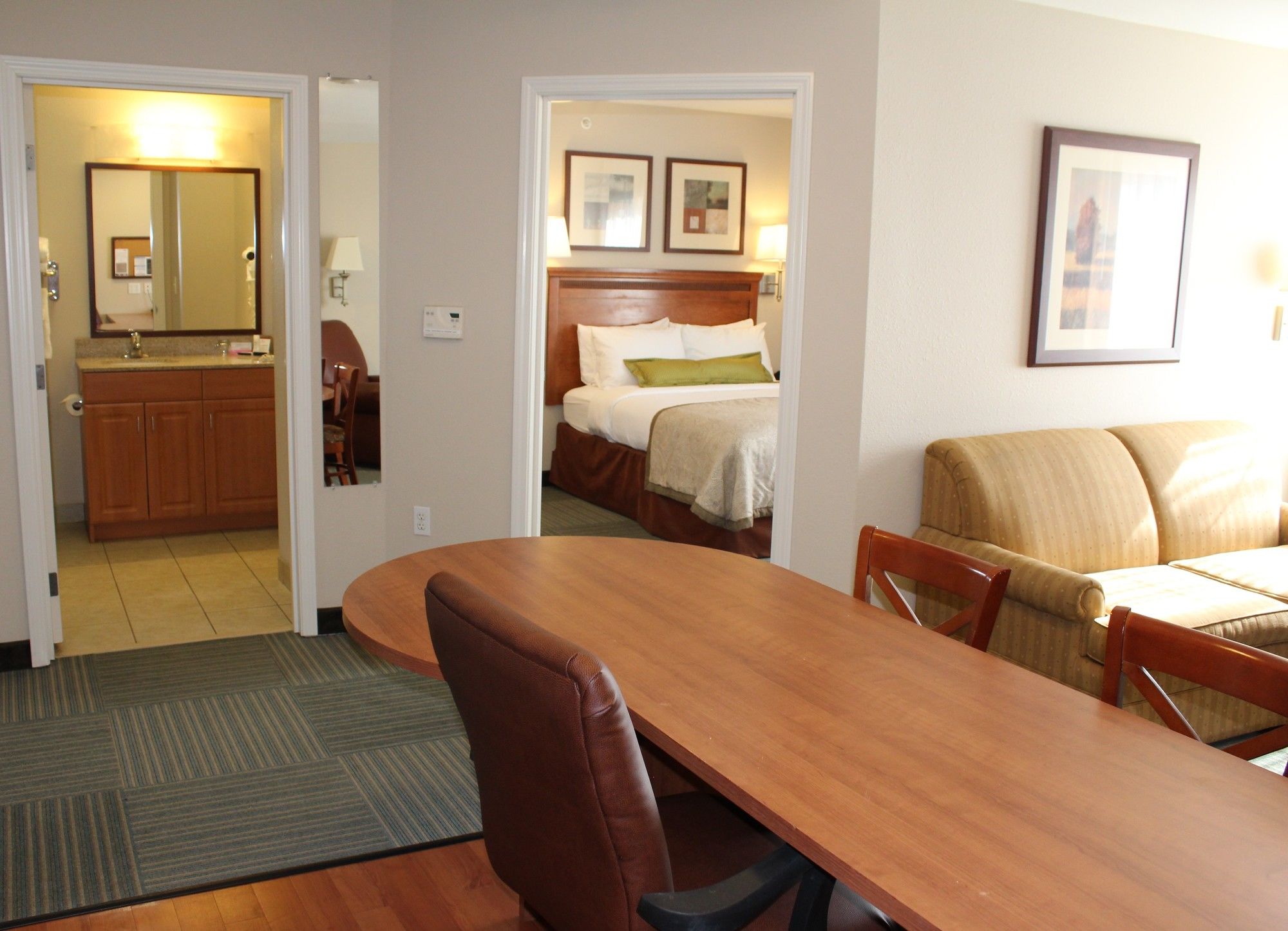 Candlewood Suites O'Fallon - St. Louis Area