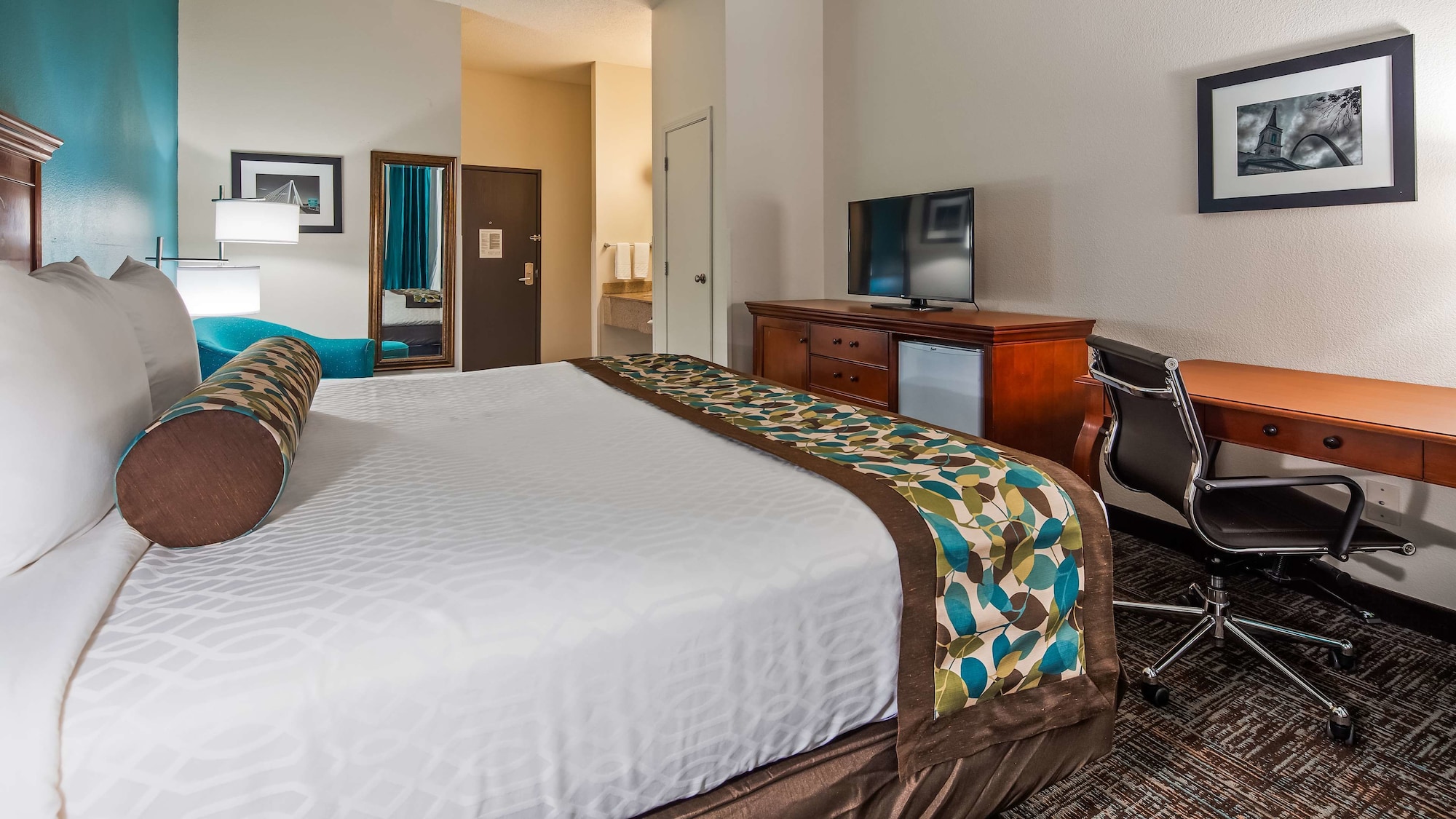 Rodeway Inn & Suites