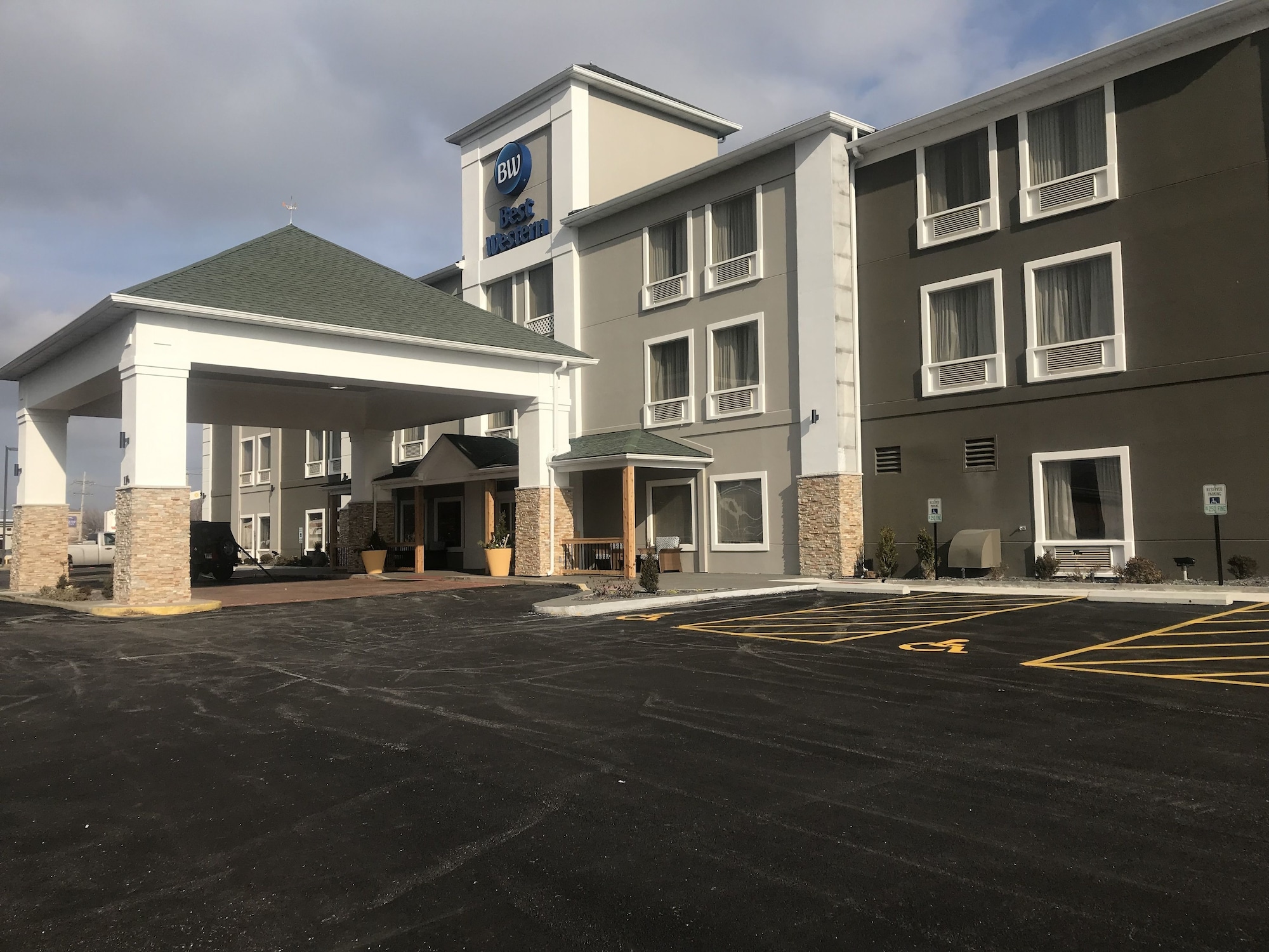 Rodeway Inn & Suites