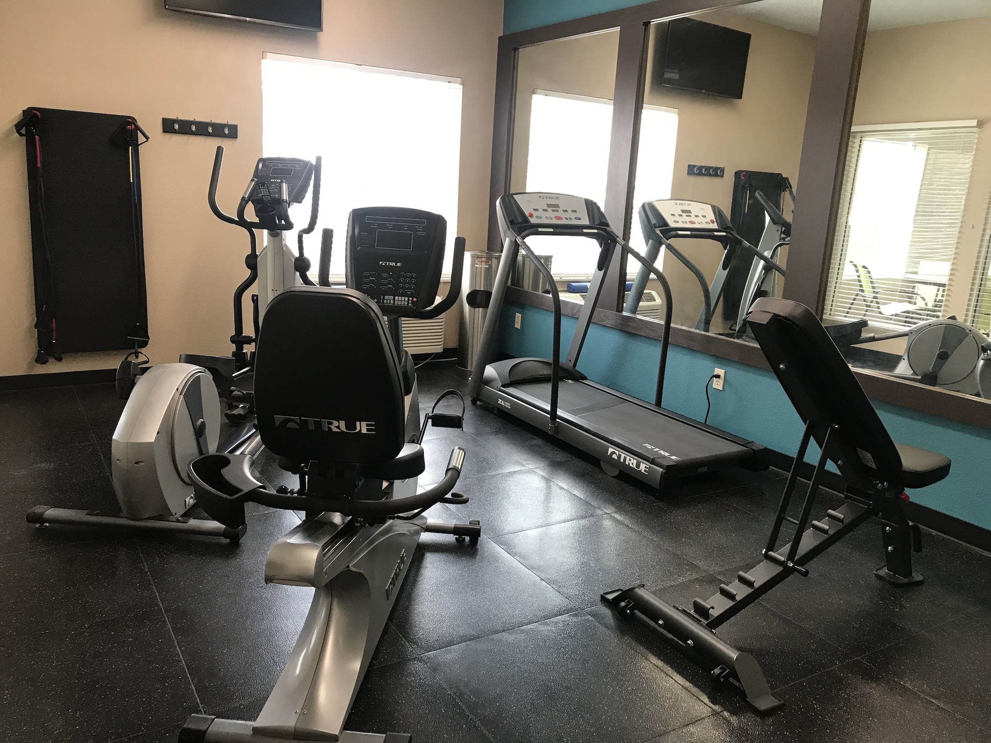 Rodeway Inn & Suites