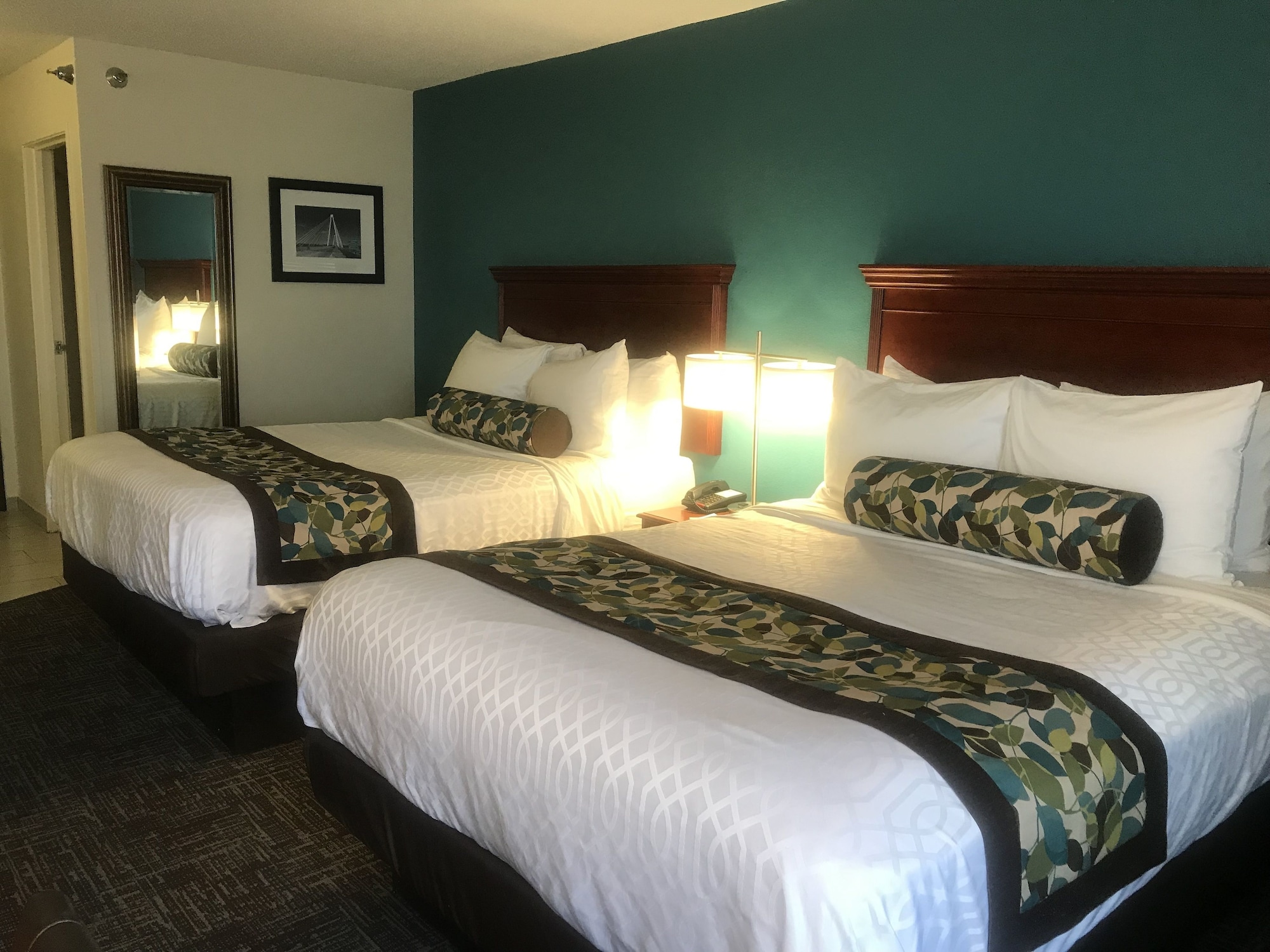 Rodeway Inn & Suites