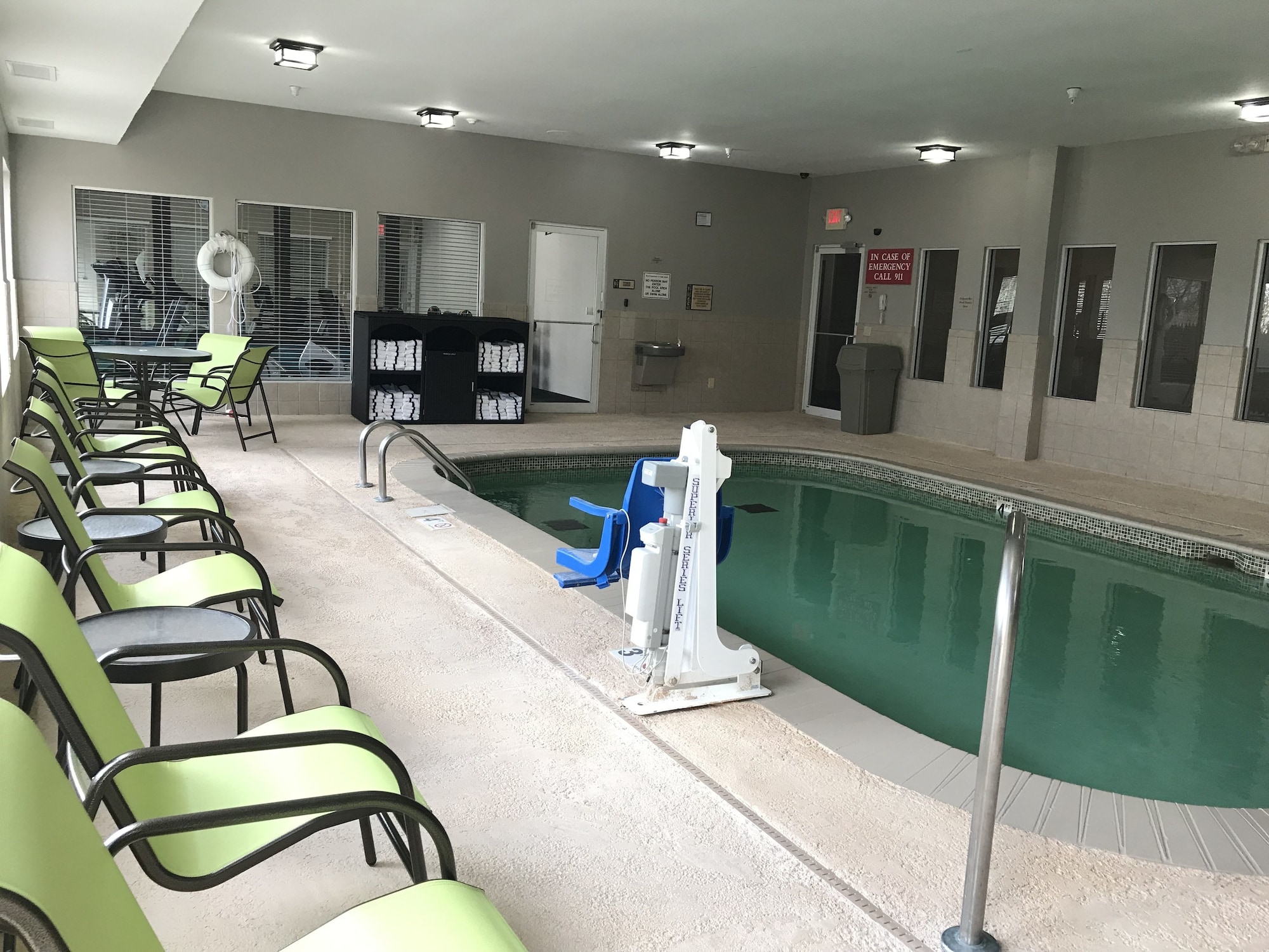Rodeway Inn & Suites