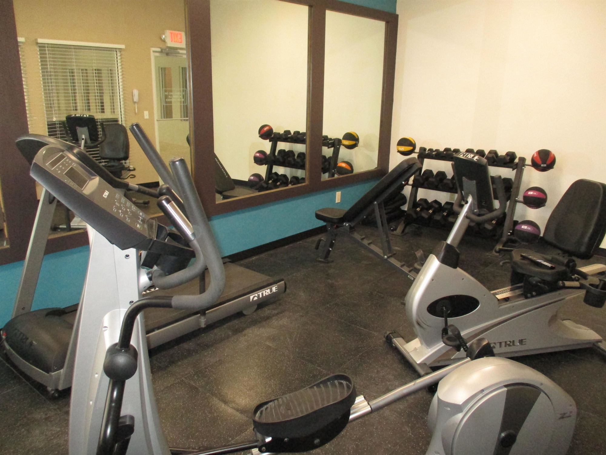 Rodeway Inn & Suites