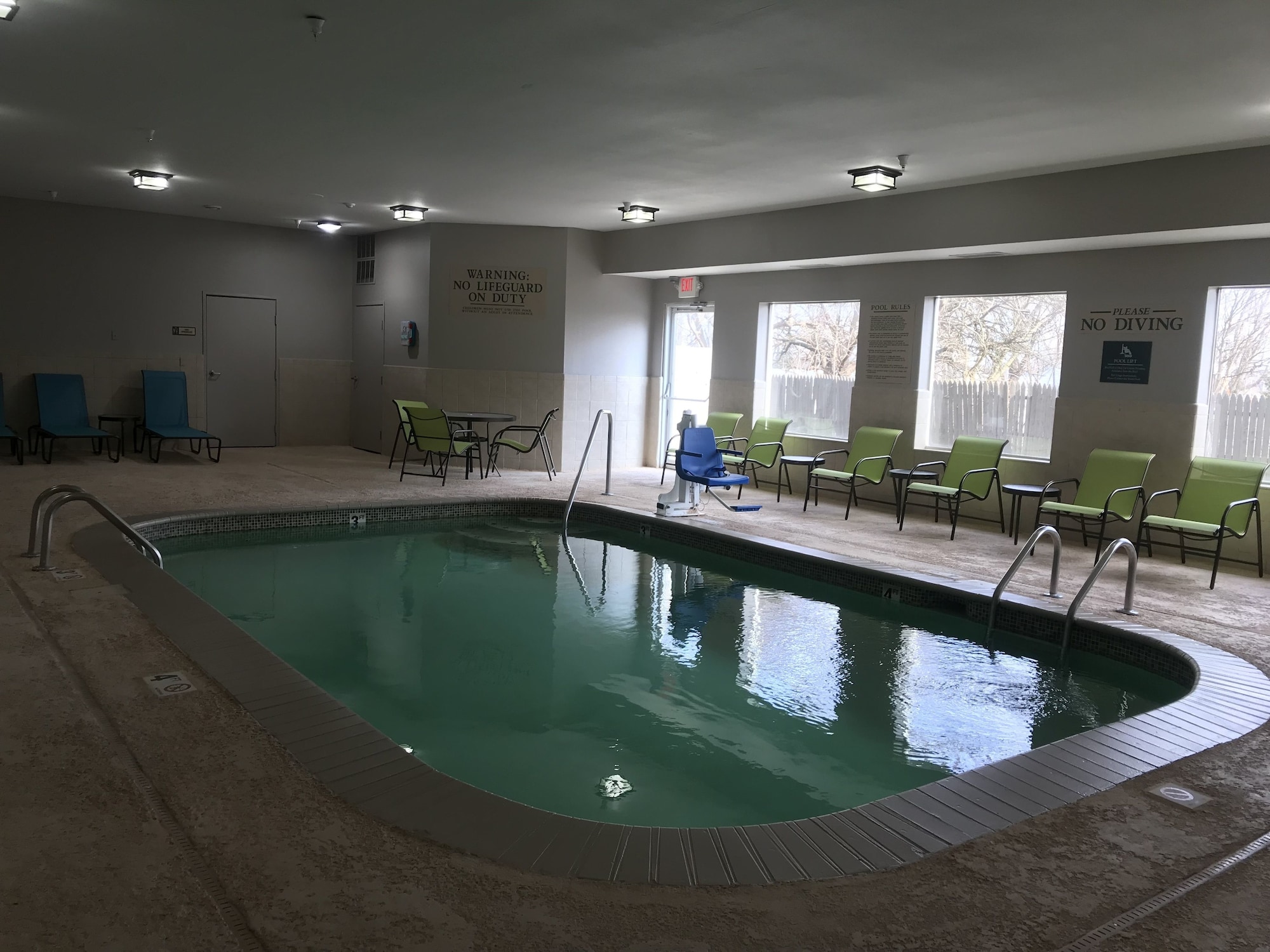 Rodeway Inn & Suites
