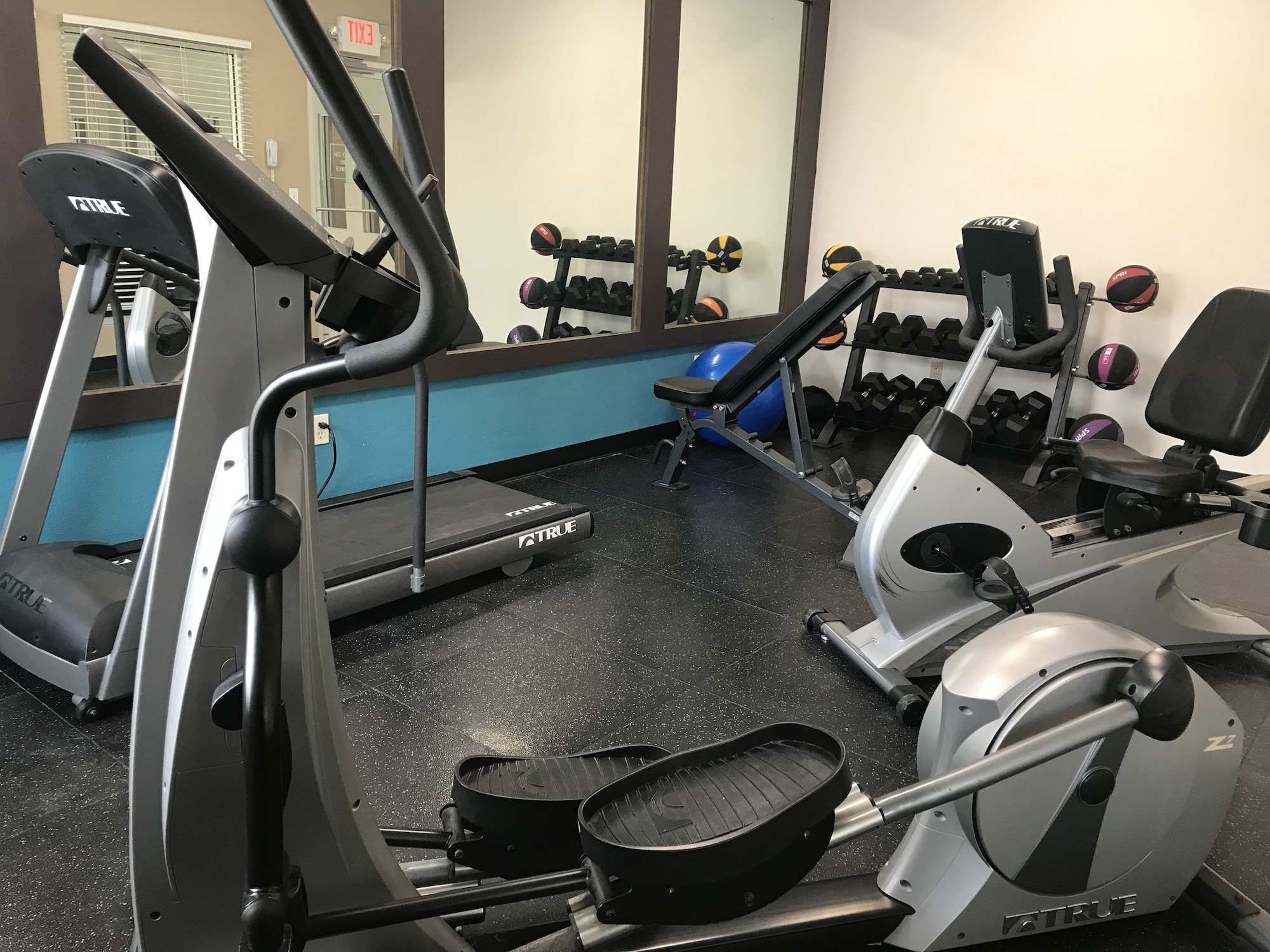 Rodeway Inn & Suites