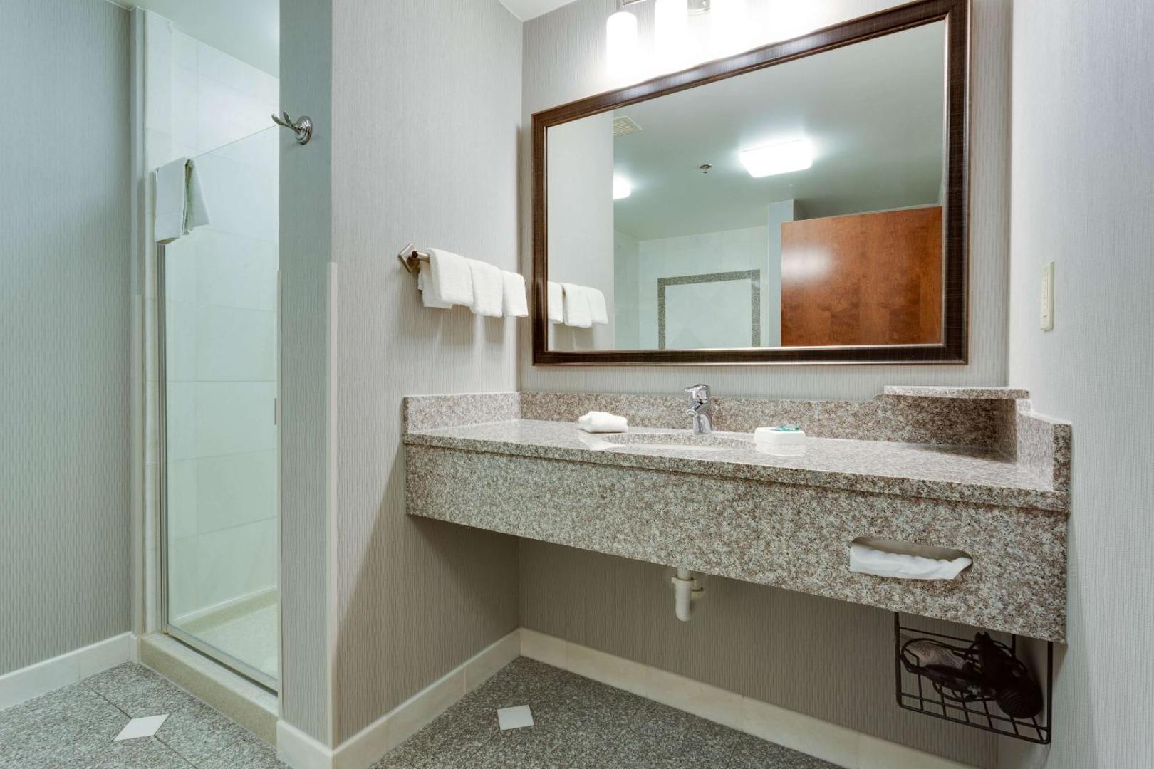 Drury Inn & Suites St. Louis O'Fallon, IL