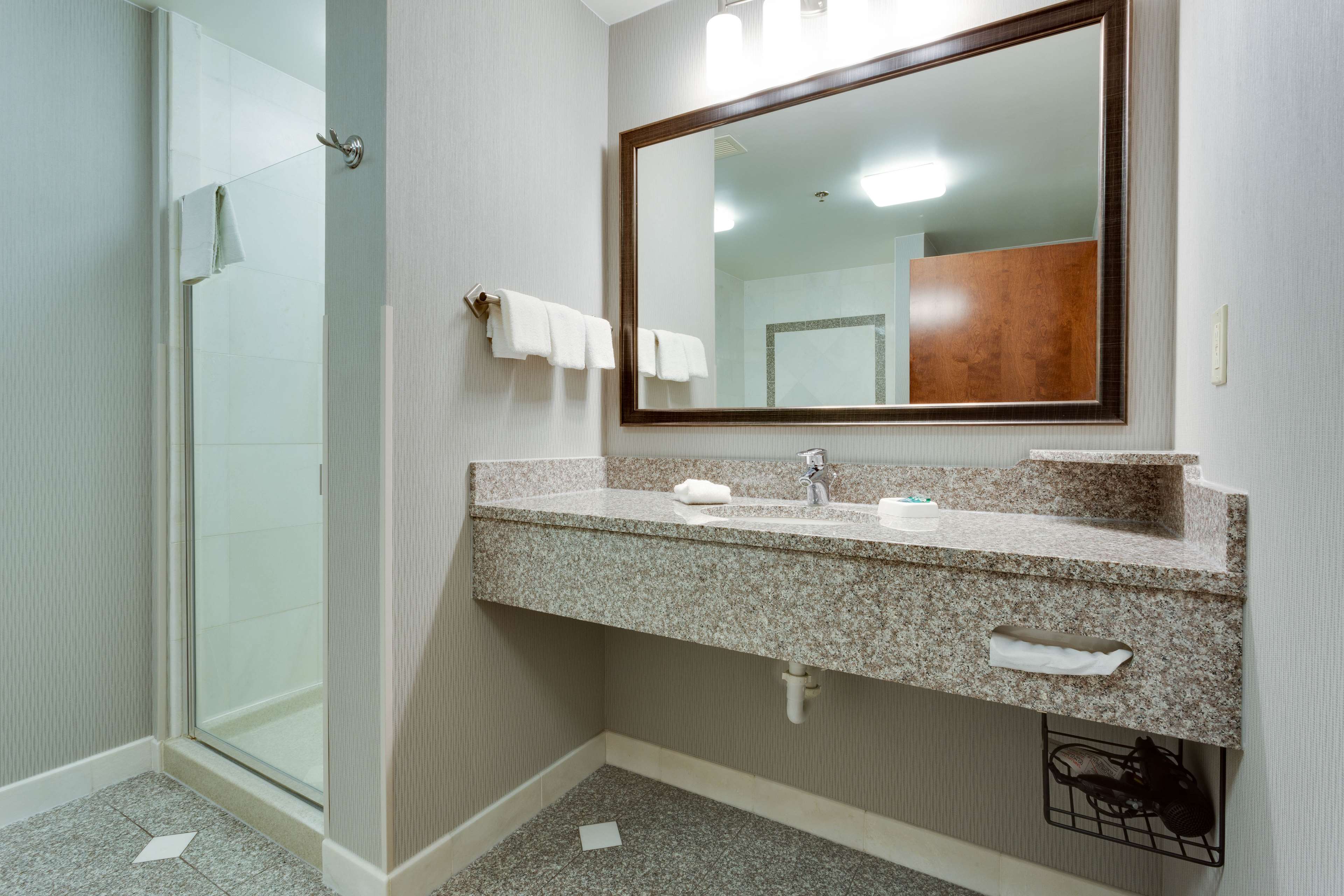 Drury Inn & Suites St. Louis O'Fallon, IL