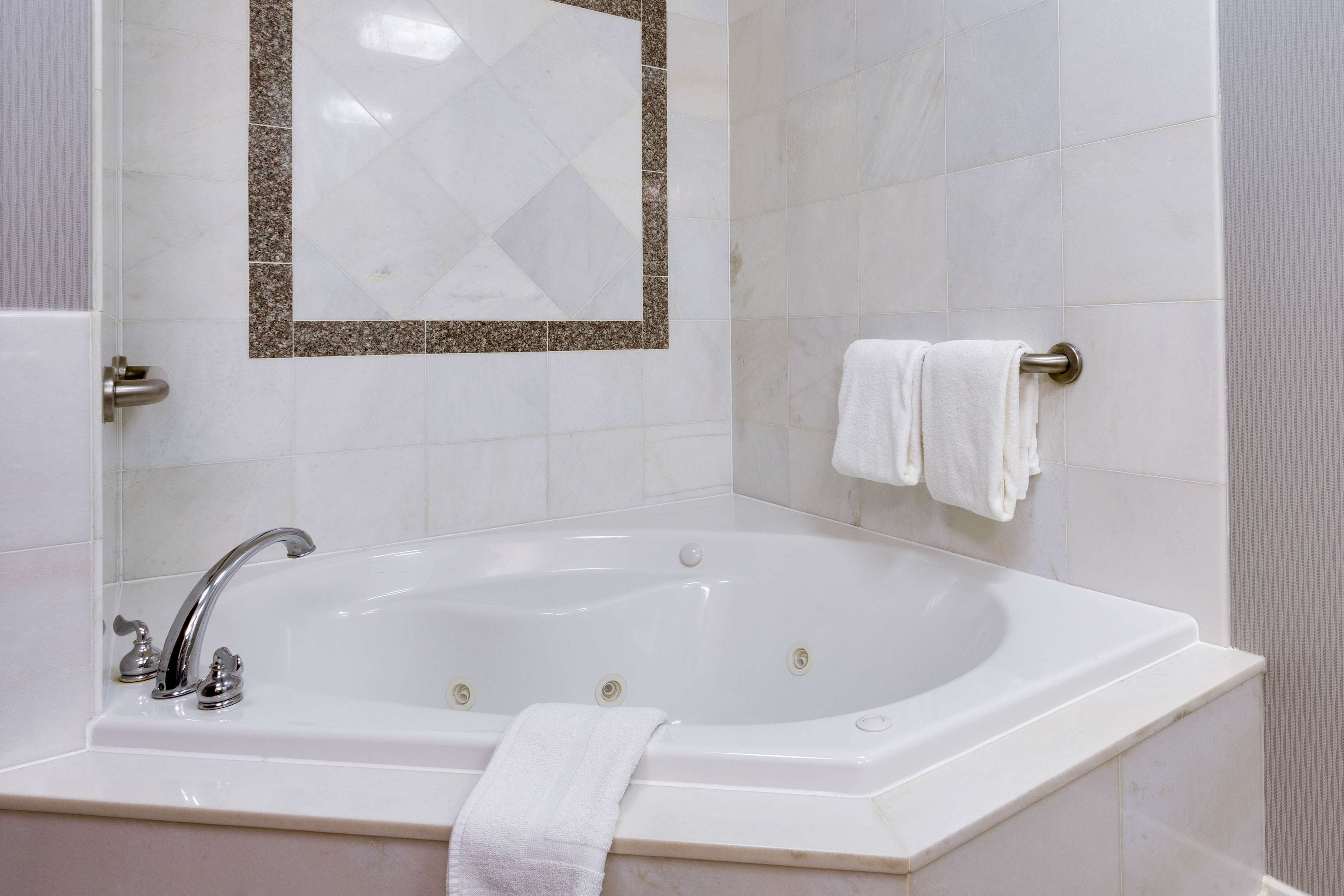Drury Inn & Suites St. Louis O'Fallon, IL