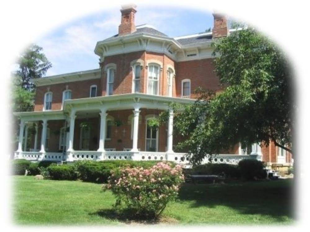 Pinehill Inn Bed & Breakfast