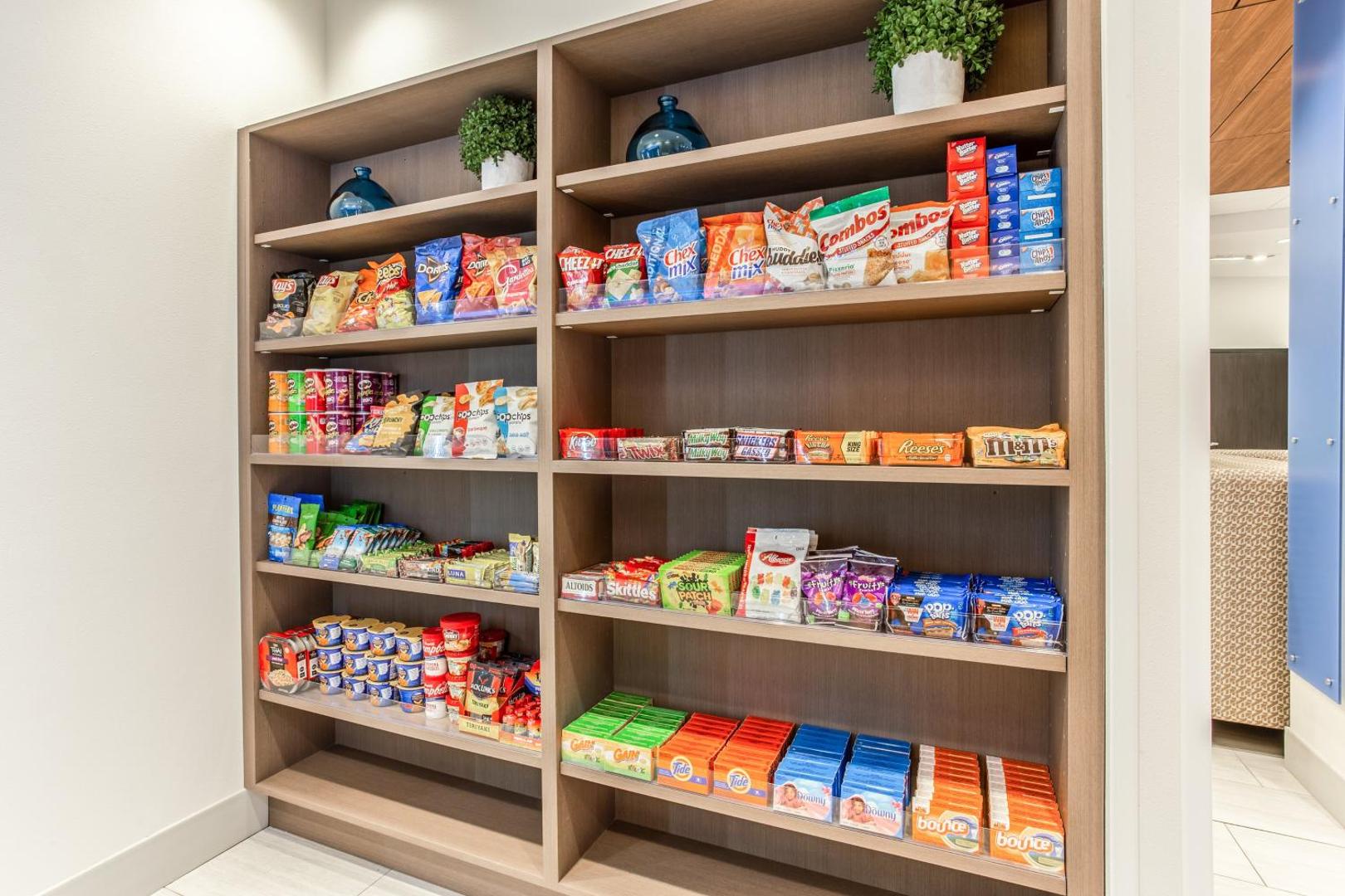 Holiday Inn Express & Suites Ottawa