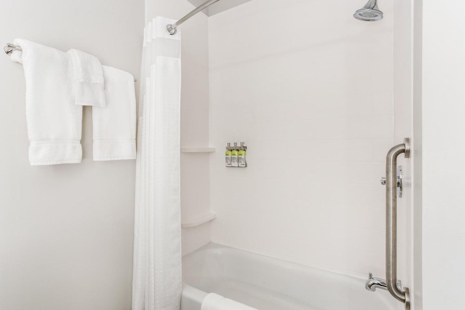 Holiday Inn Express & Suites Ottawa