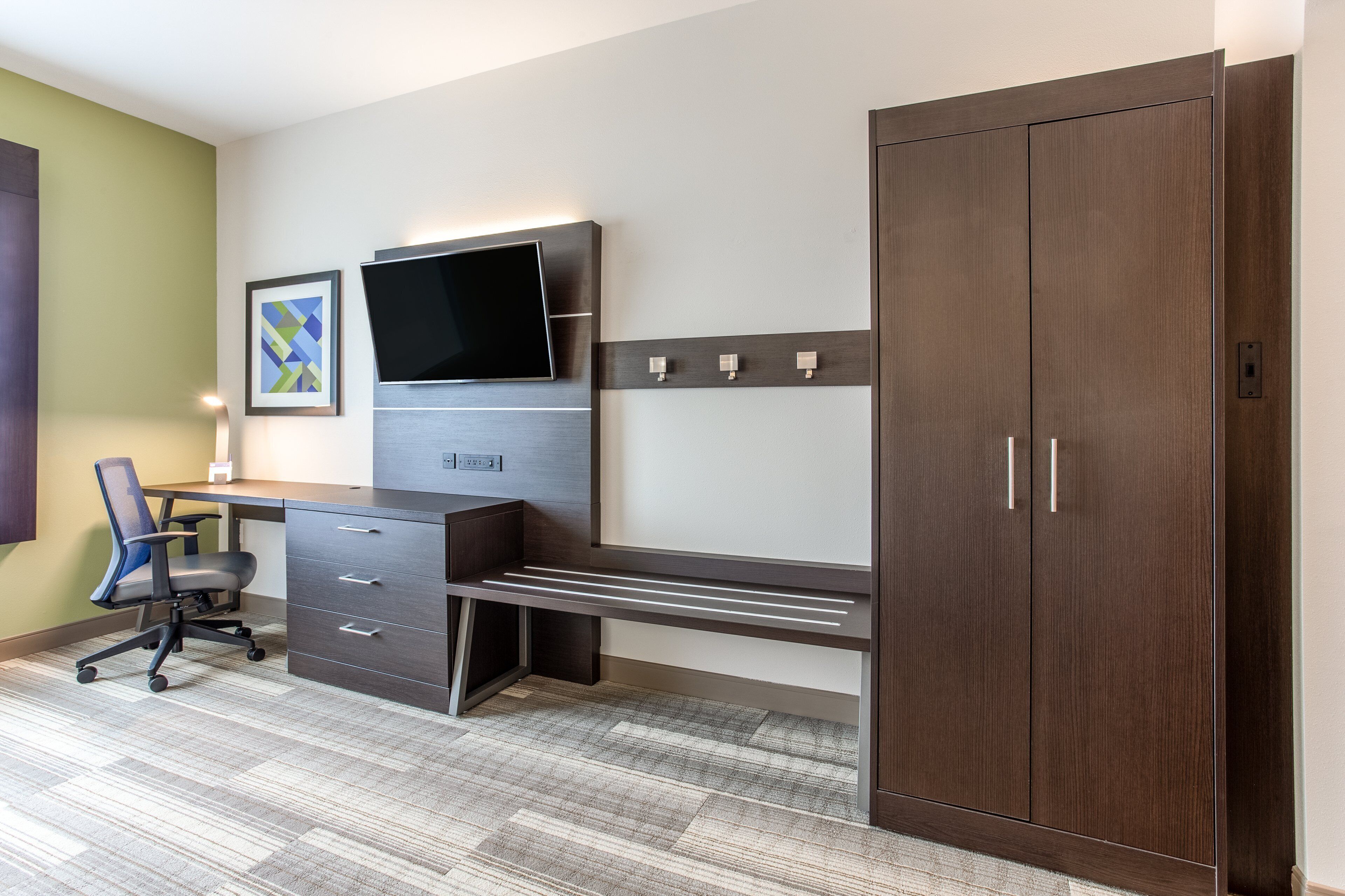 Holiday Inn Express & Suites Ottawa