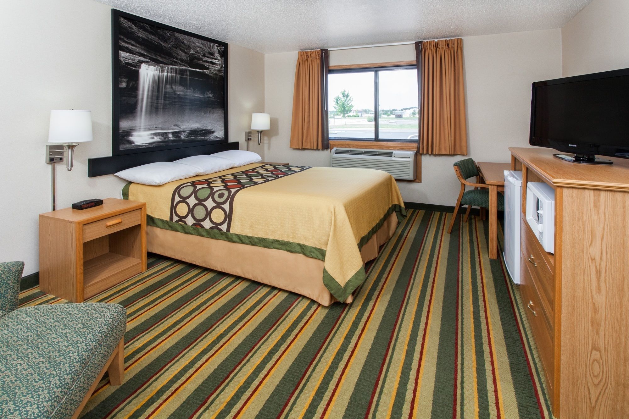 Super 8 by Wyndham Ottawa Starved Rock
