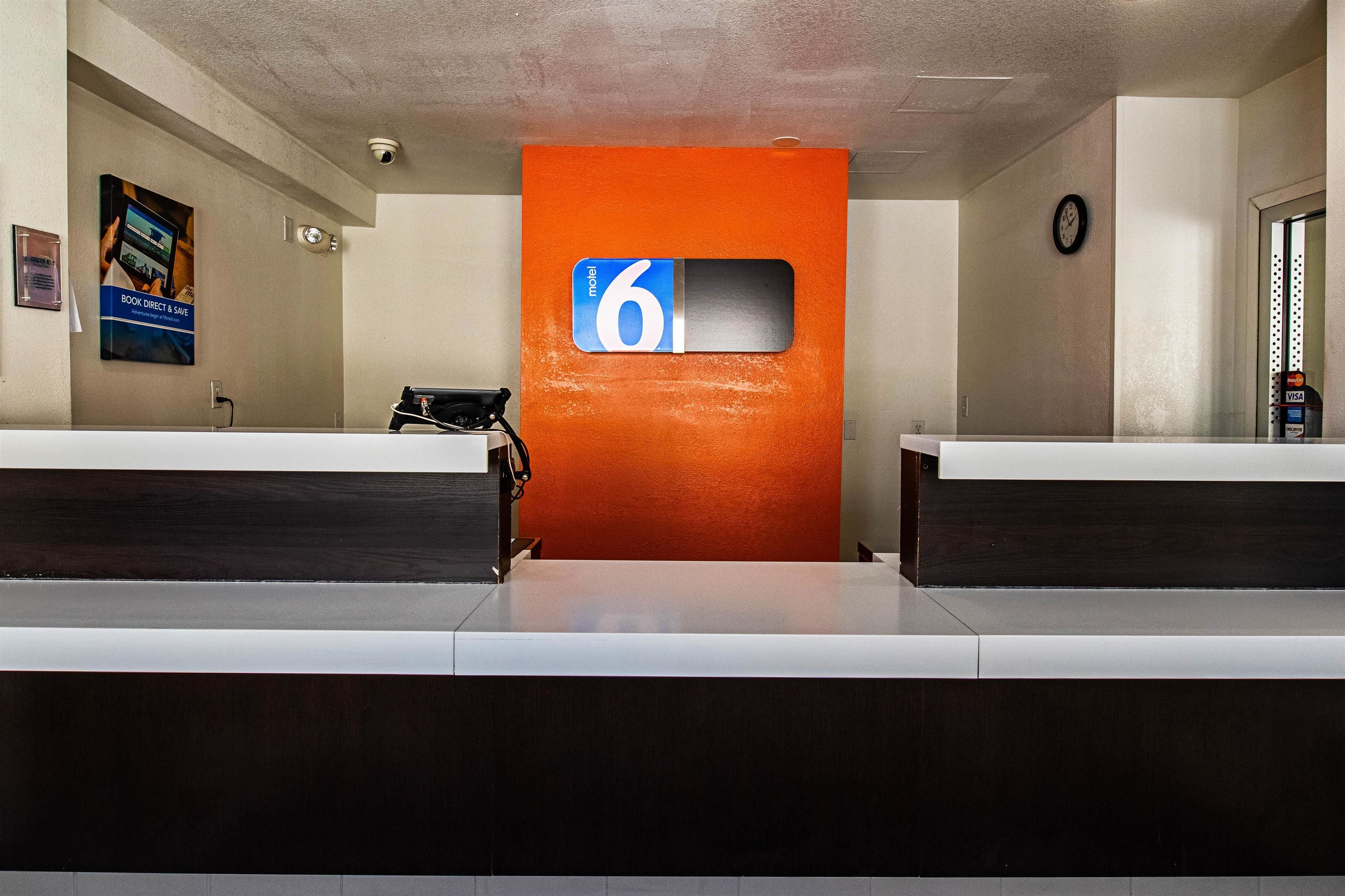 Motel 6 Chicago Northwest - Palatine