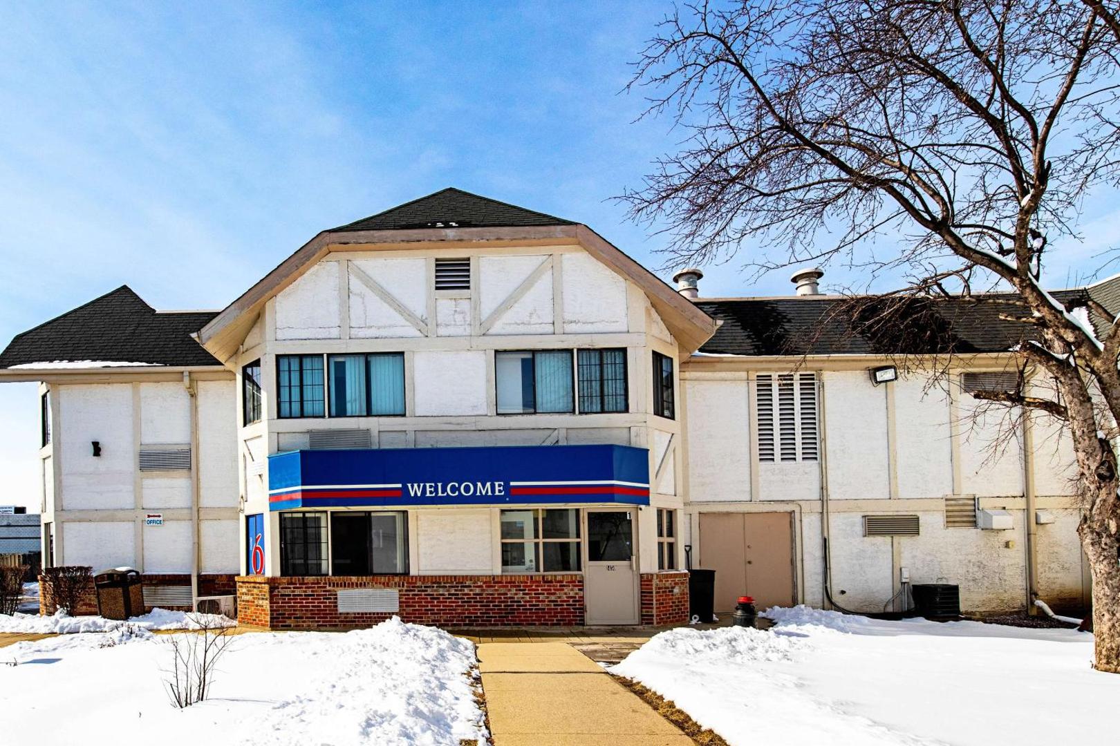 Motel 6 Chicago Northwest - Palatine