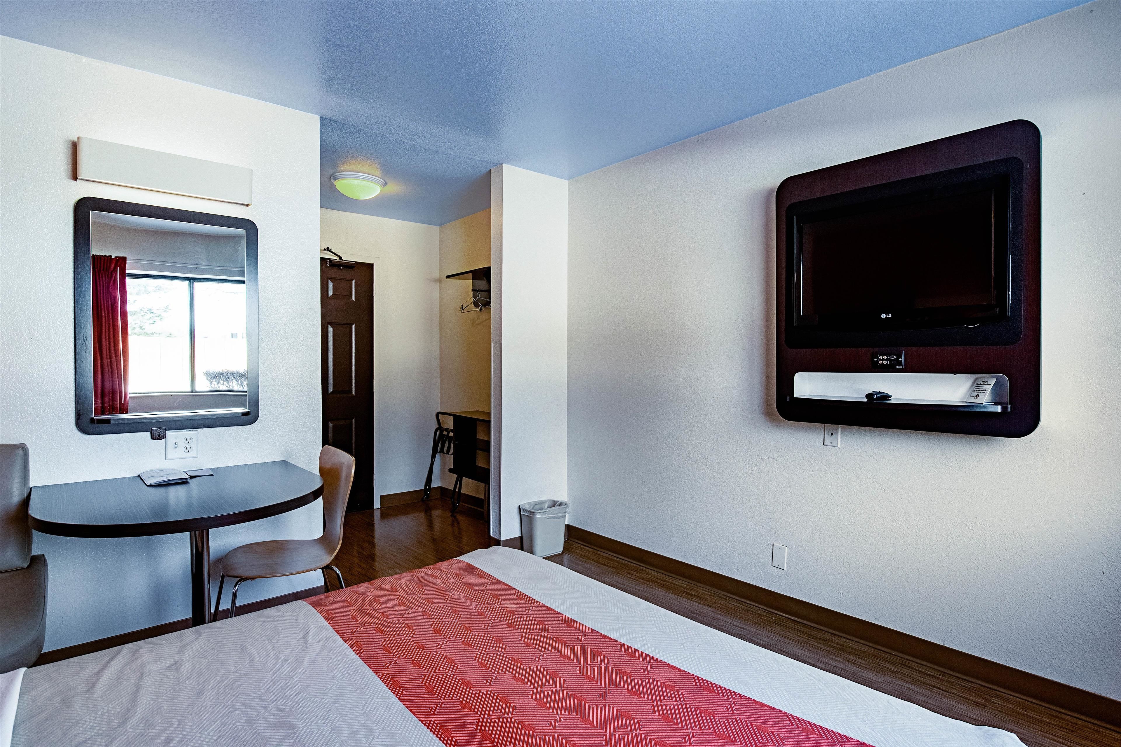 Motel 6 Chicago Northwest - Palatine