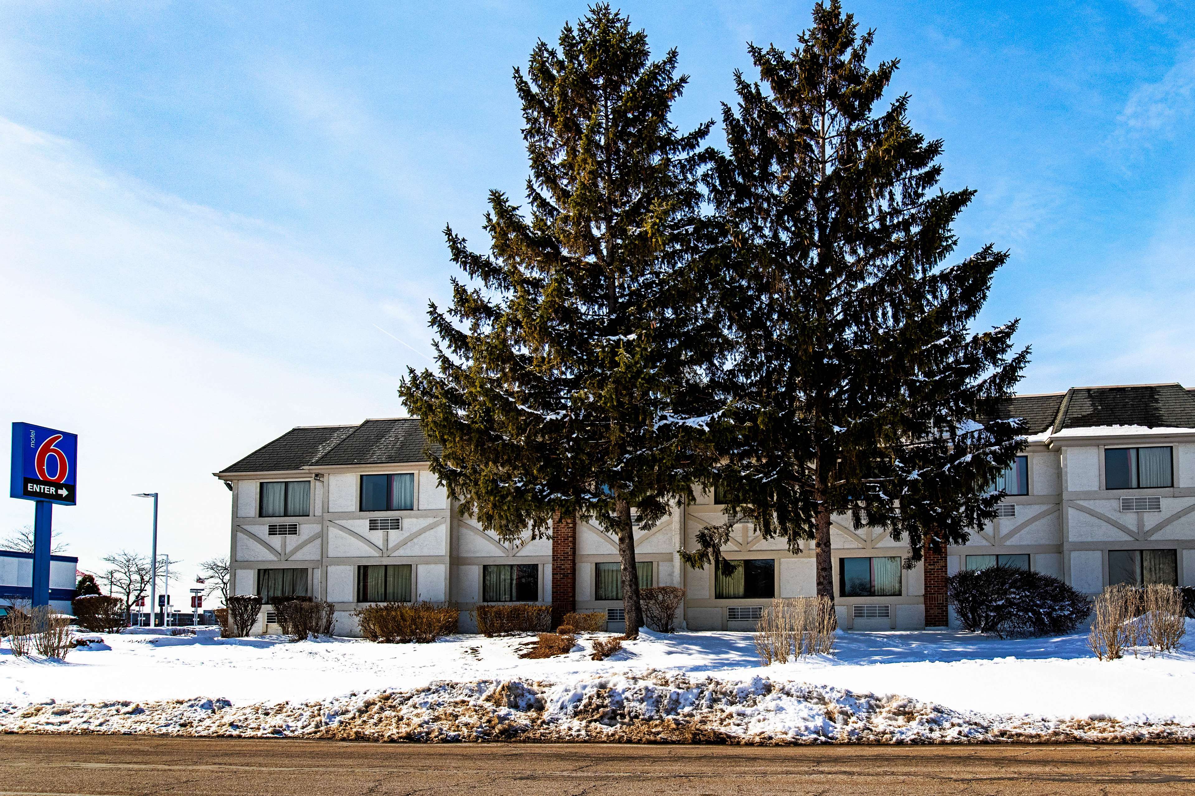 Motel 6 Chicago Northwest - Palatine
