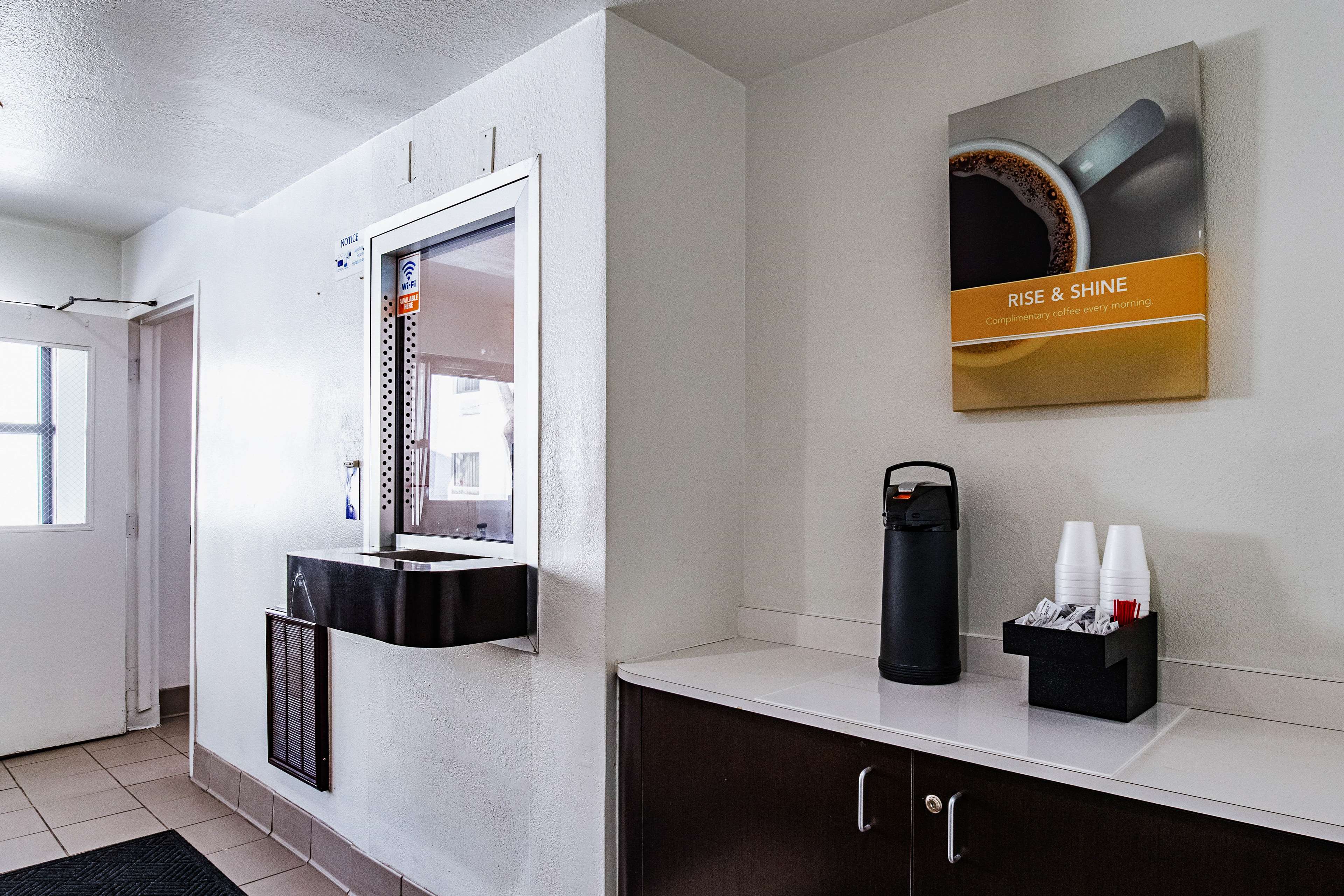 Motel 6 Chicago Northwest - Palatine