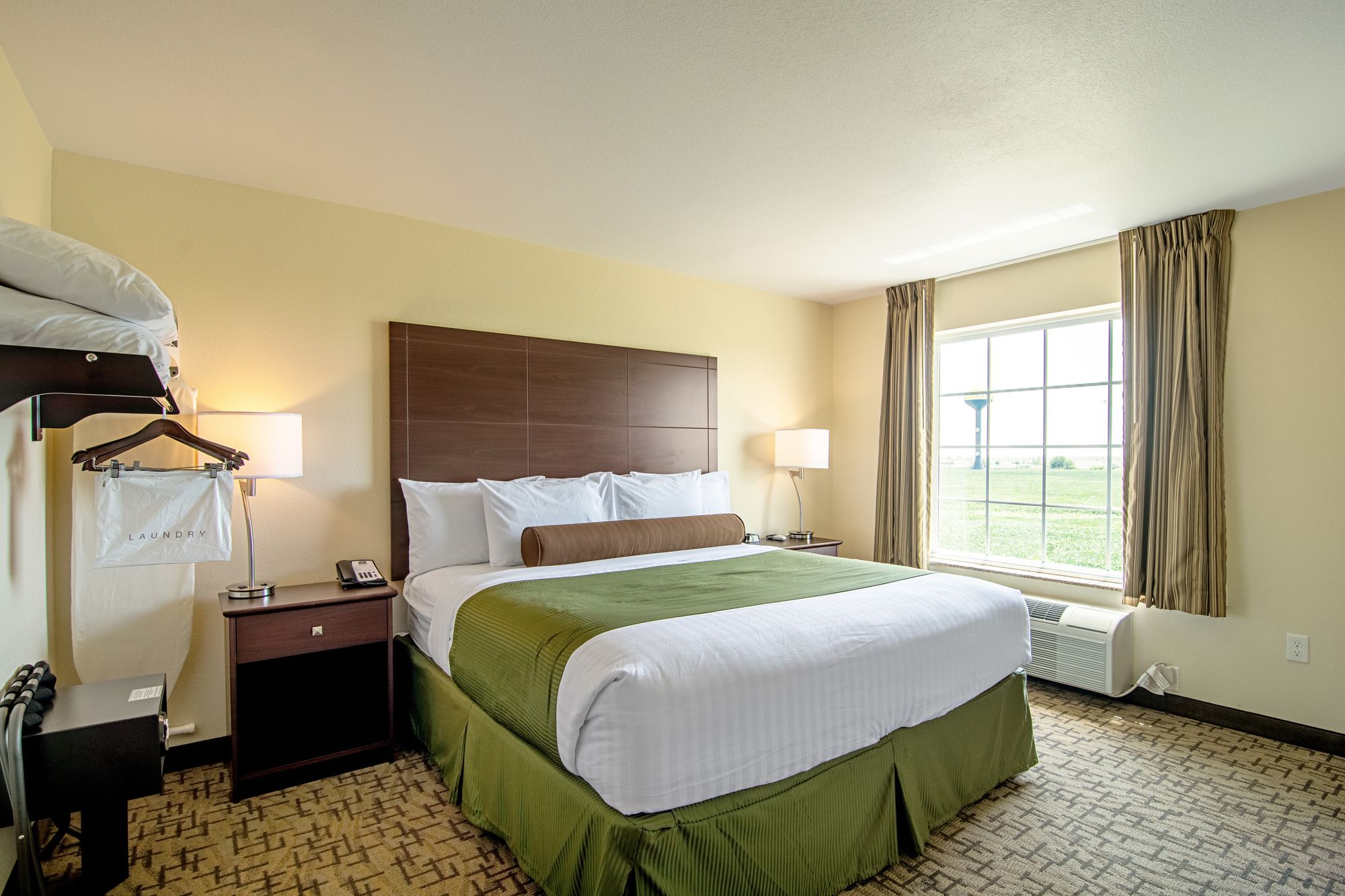 Cobblestone Hotel & Suites Paxton