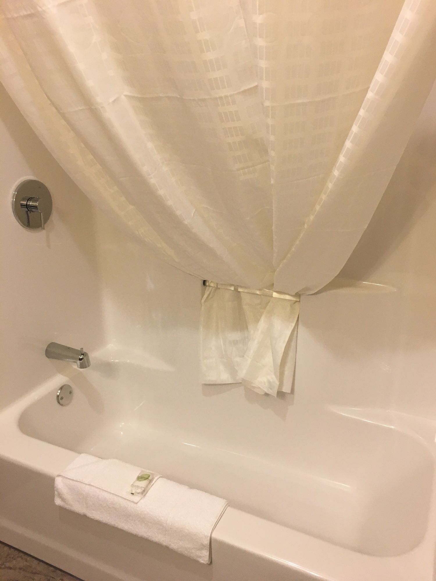 Cobblestone Hotel & Suites Paxton