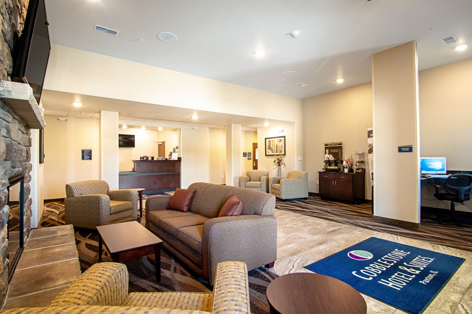 Cobblestone Hotel & Suites Paxton